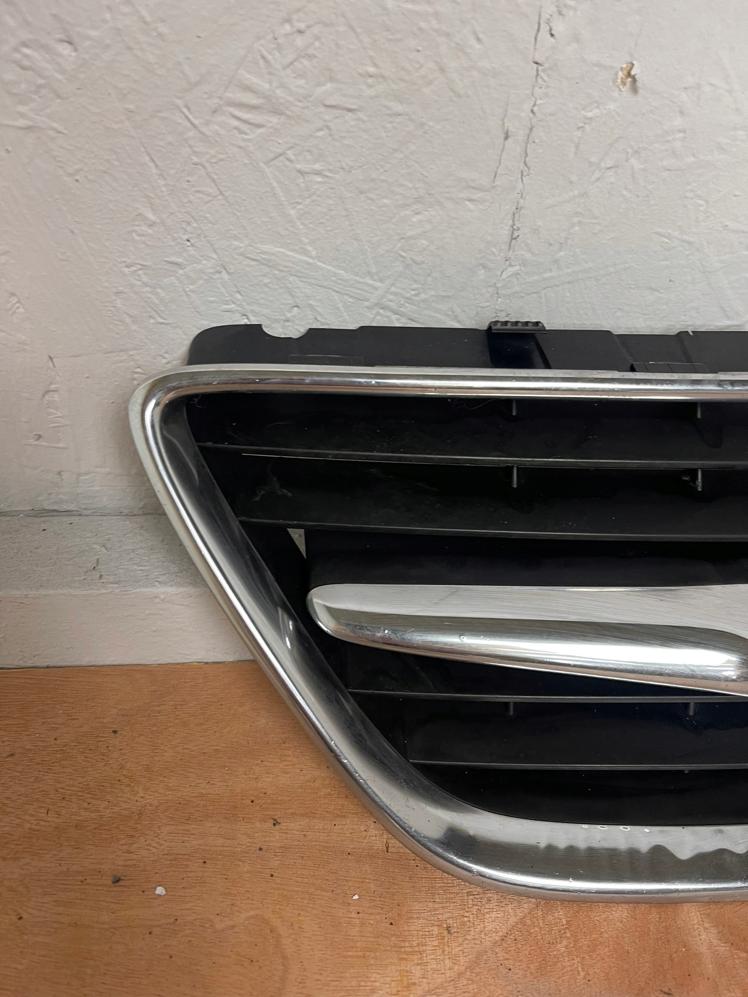 SAAB 9-5 LIFT 2001 - 2005 GRILL ATRAPA CHŁODNICY PRZÓD Numer katalogowy części 5142823 SAAB