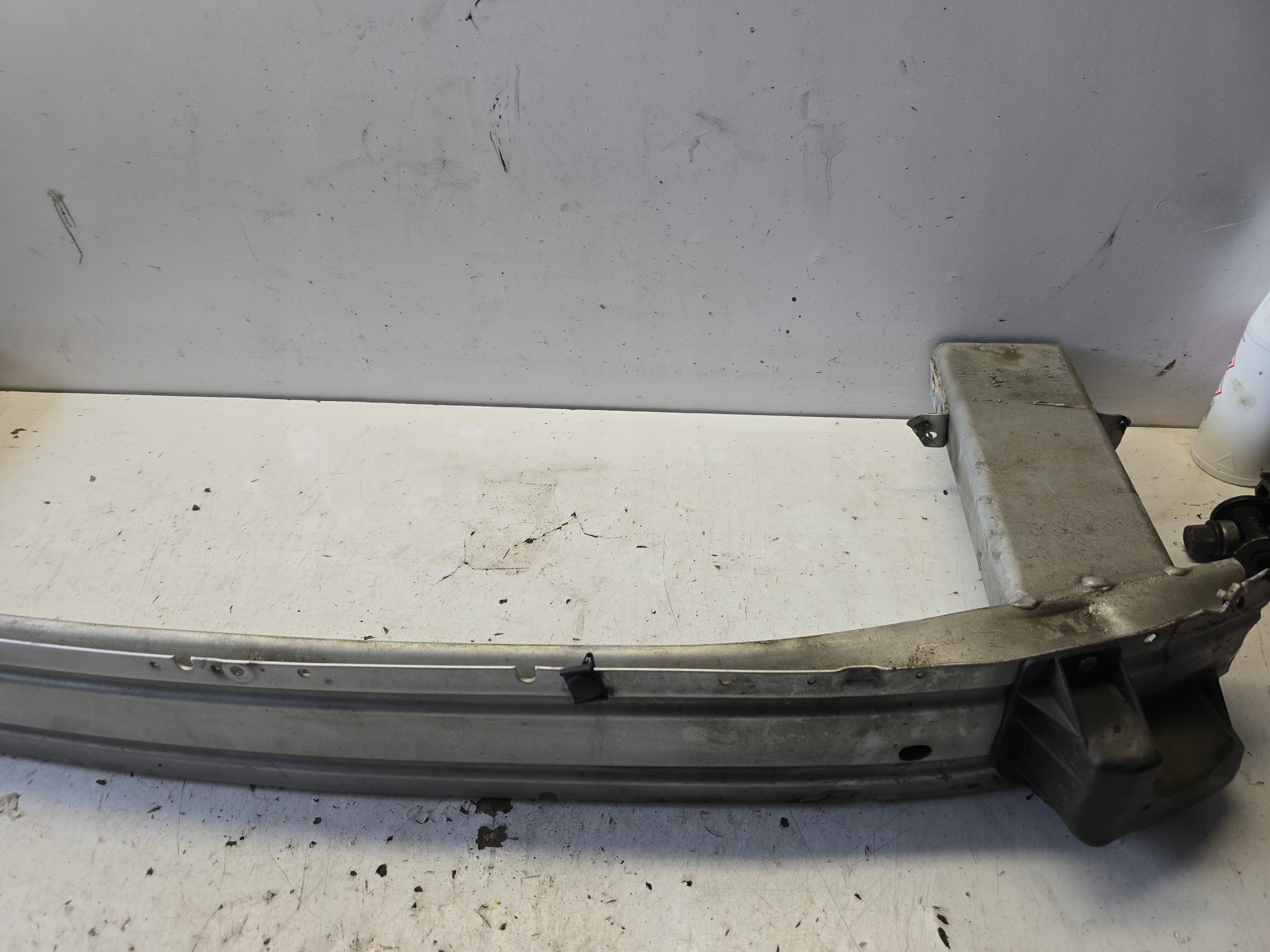 OPEL ZAFIRA C bumper support front pillar below front bumper Z176