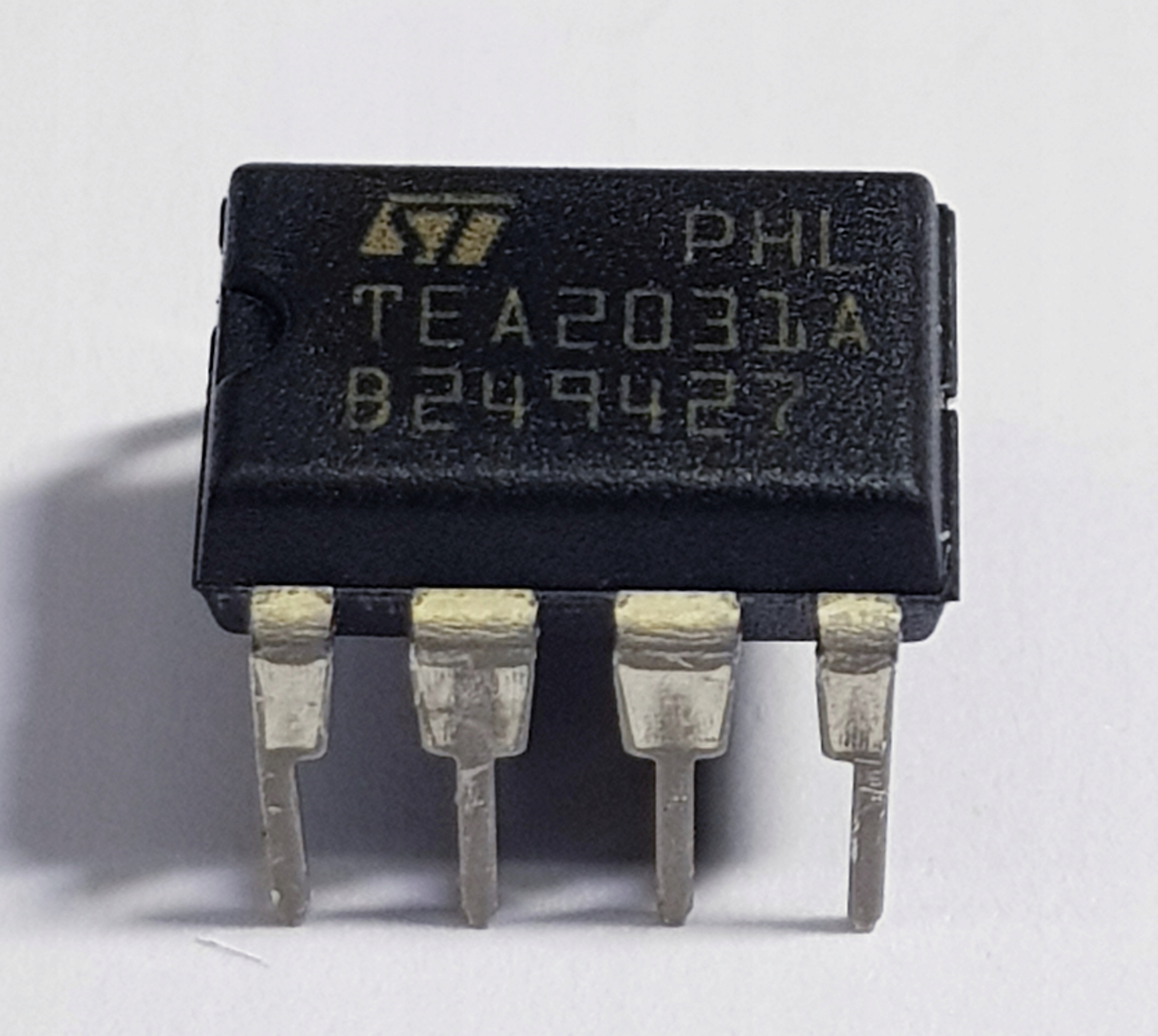 TEA2031A modulator korekcji East-West STMicroelectronics Tea 2031