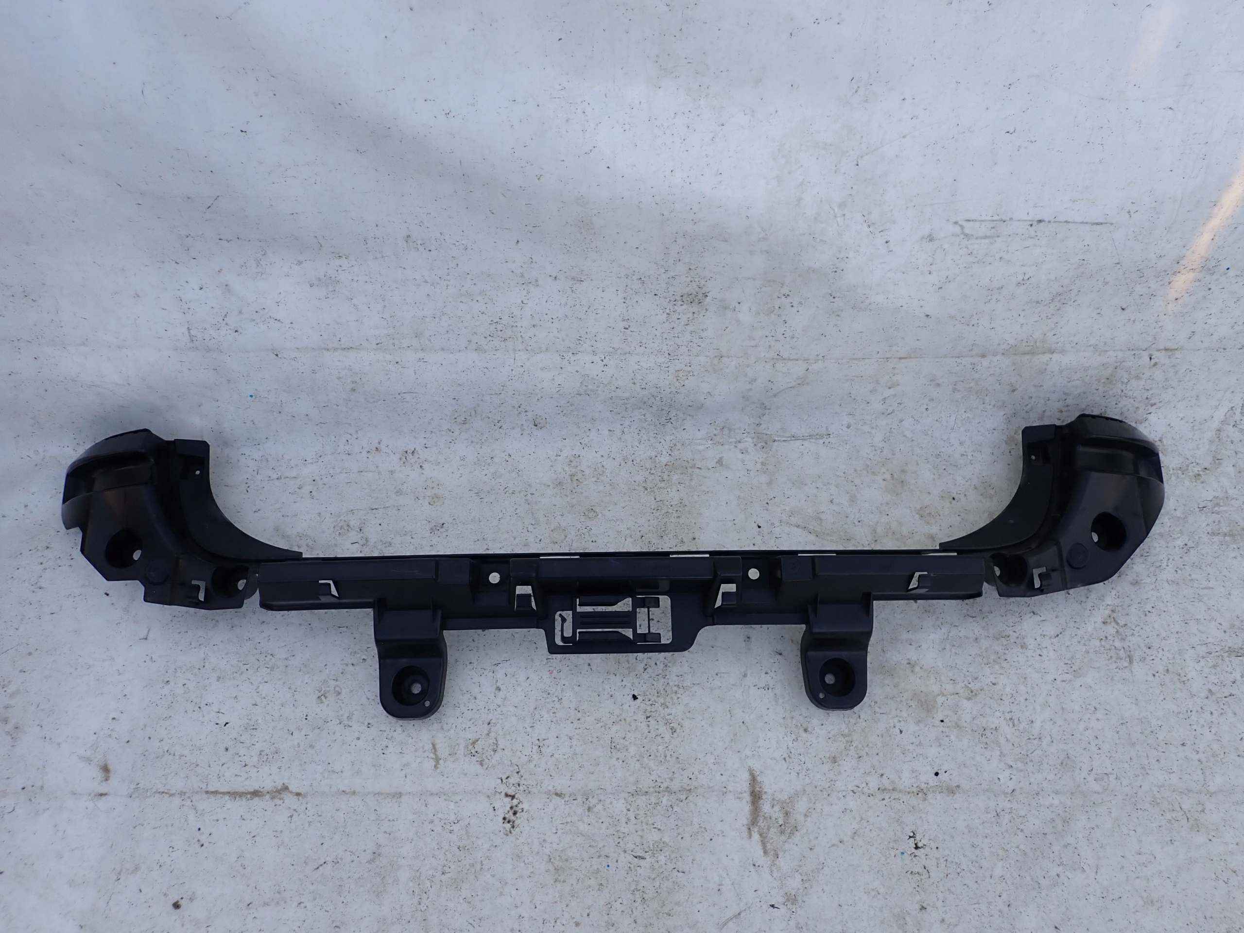 BMW X1 E84 09- Console Support plaque Pare choc Arrière