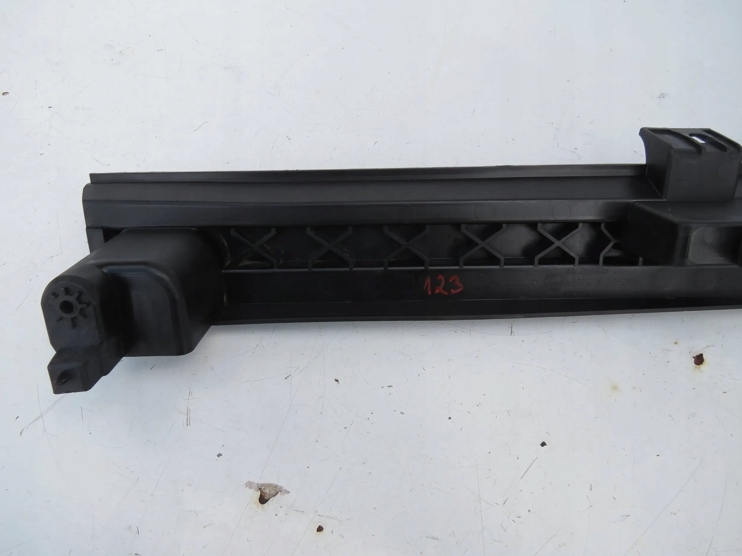moulding boot left VOLVO XC60 II 32205624