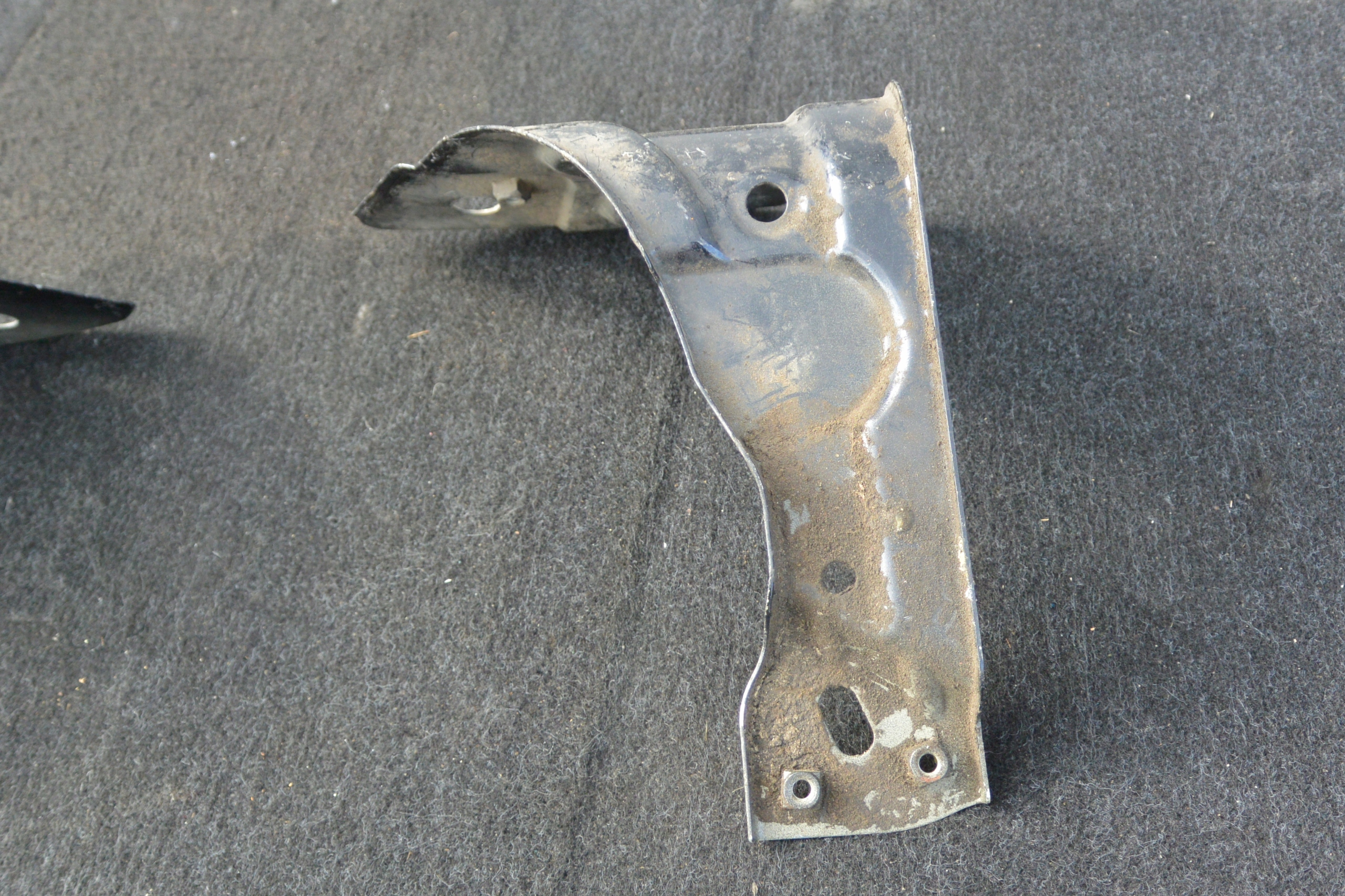 Console Support plaque Aile Droit Gauche Avant VW VOLKSWAGEN PASSAT B7
