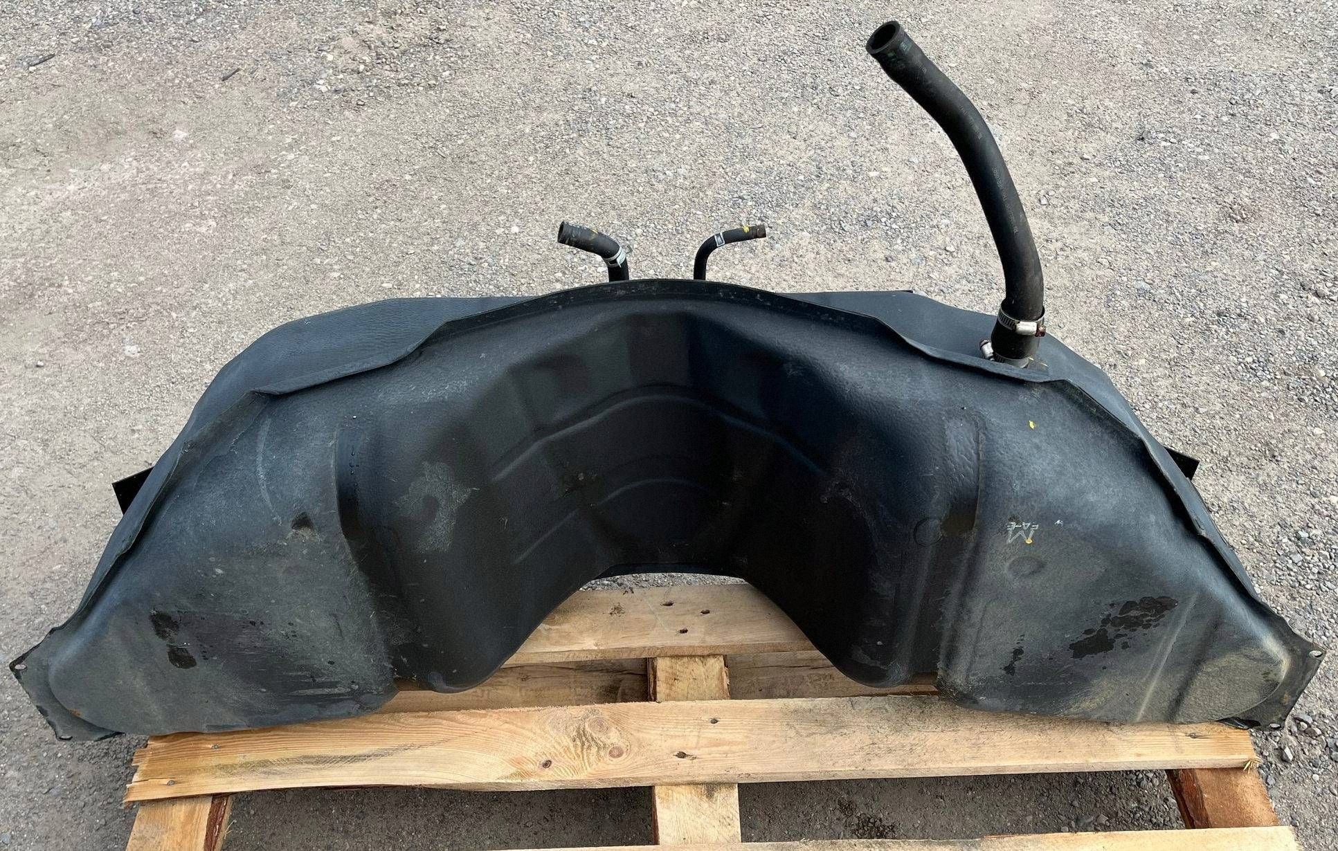 tank feed pump tank Nissan 370Z 2009