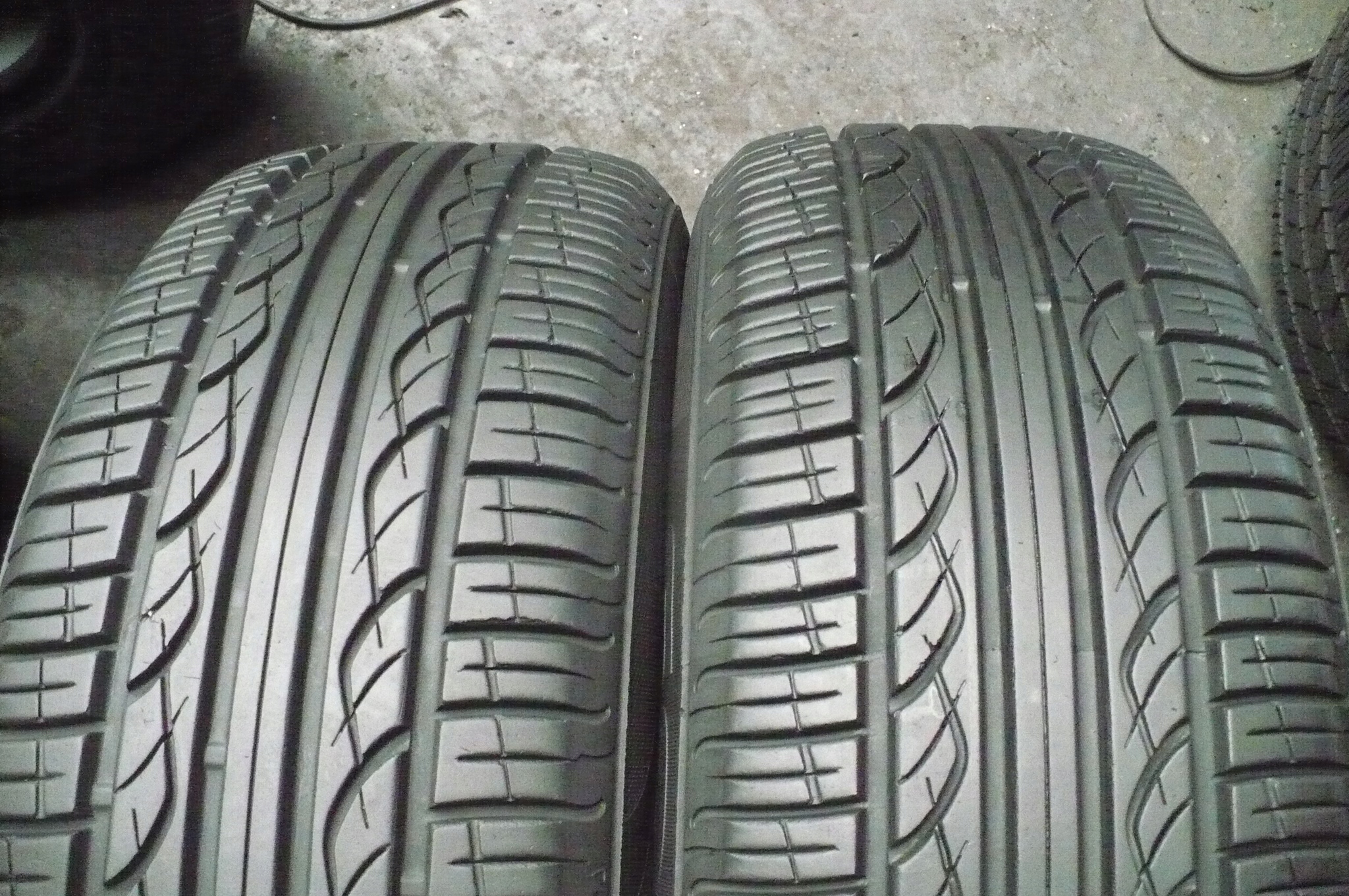 2x Kumho Solus KH15 235/60R17 7,8mm 2022