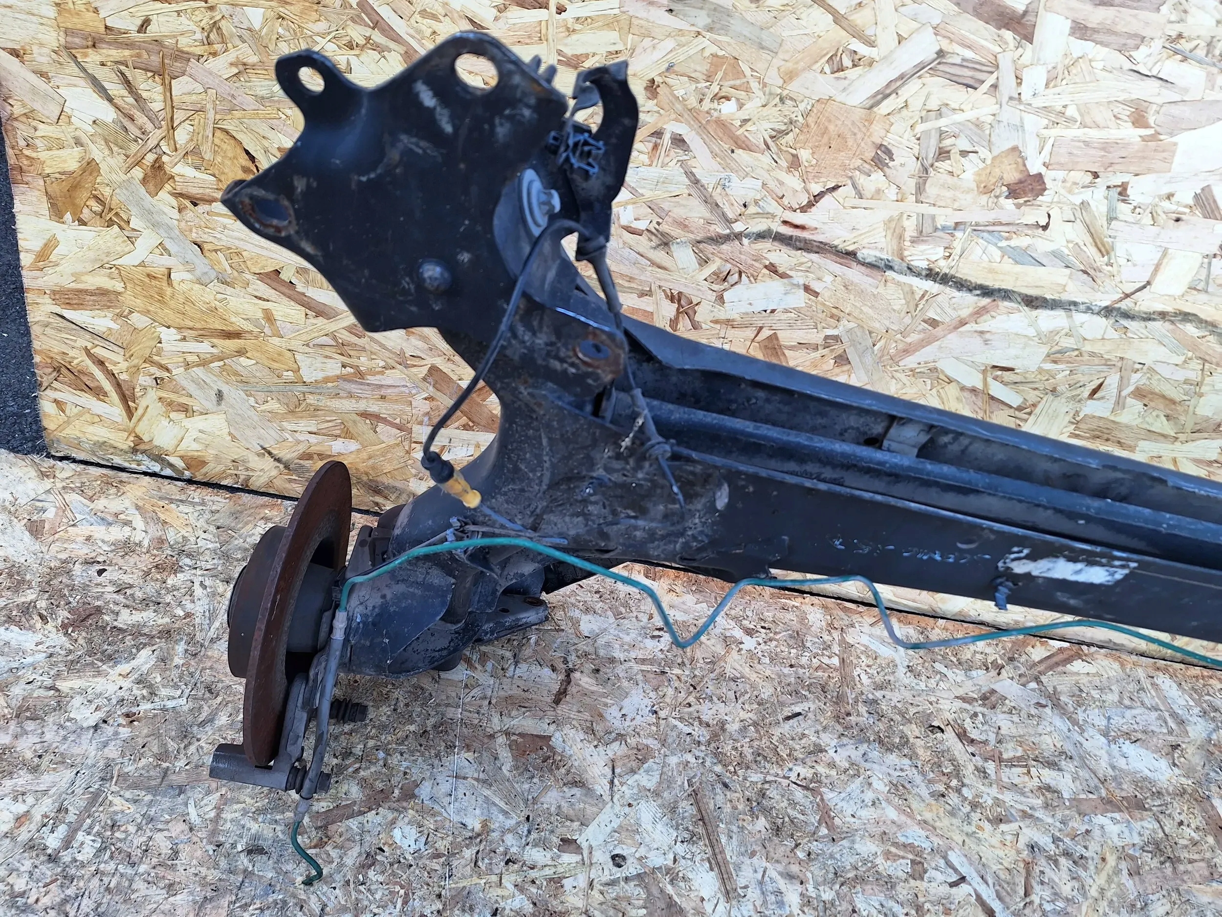 axis rear part RENAULT SCENIC III 09