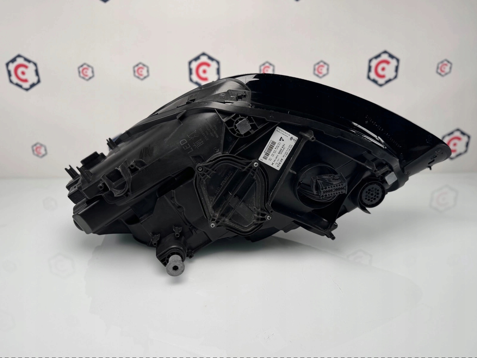 LAMPA PRAWA PRZÓD PORSCHE CAYENNE III 9Y0 FULL LED Producent części Porsche OE