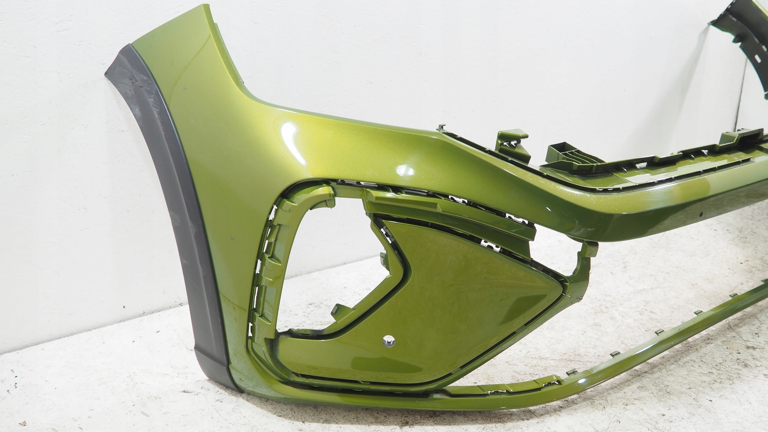 VW Taigo R Line bumper front front 2G7807217B 2G7807221E