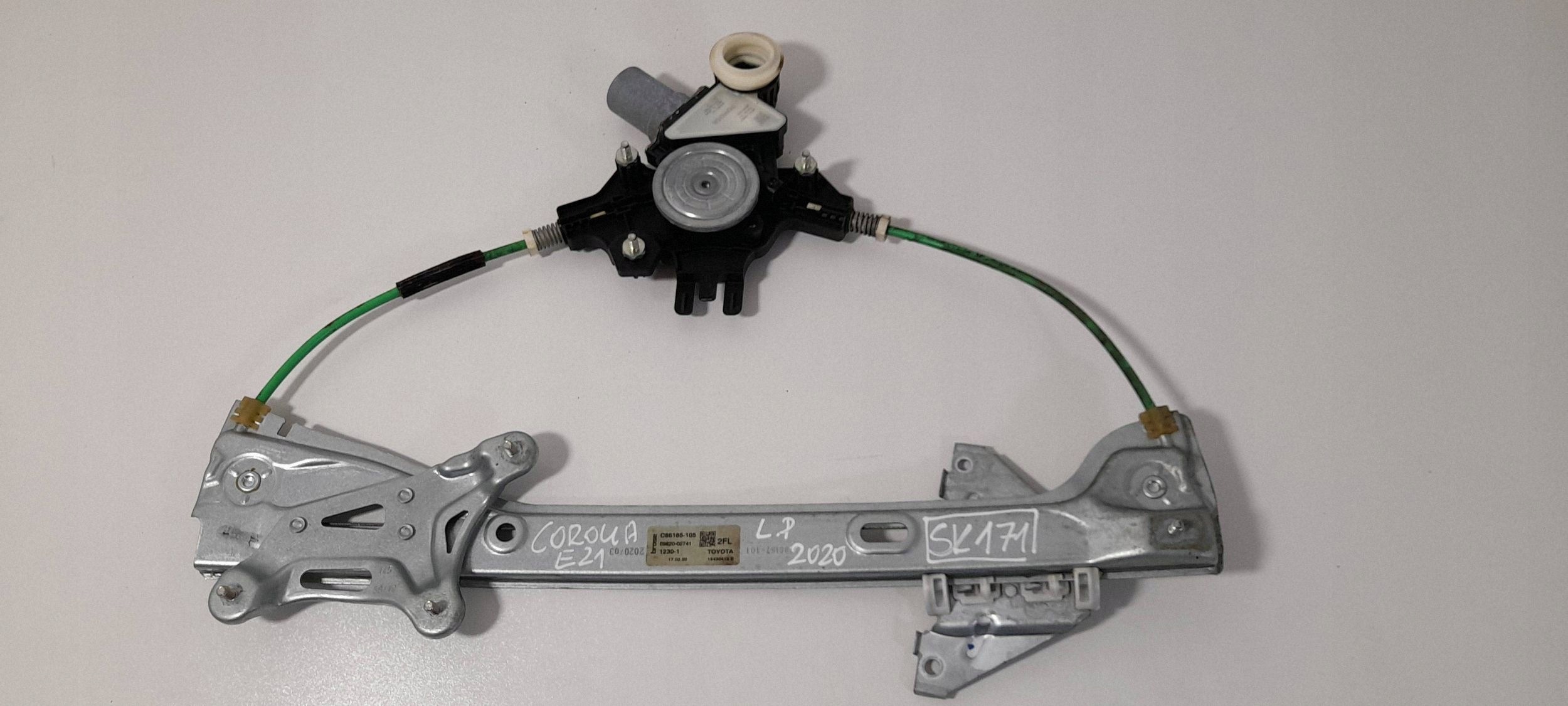 Toyota Corolla E21 window regulator front left 6982002741 (SK171)