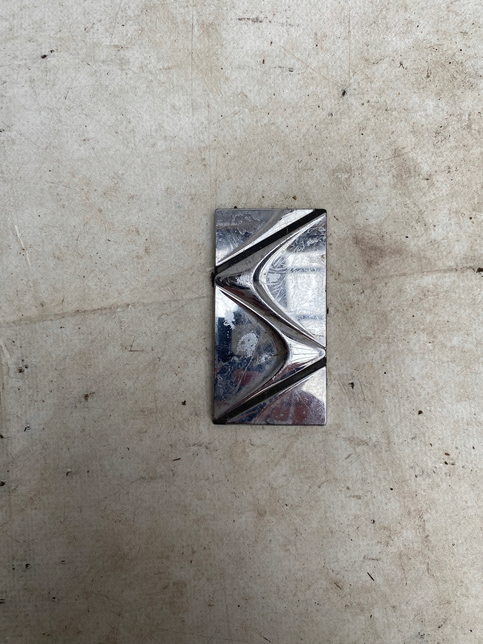 Emblemat Ds Citroen Kierownica w Emblematy, znaczki i loga do