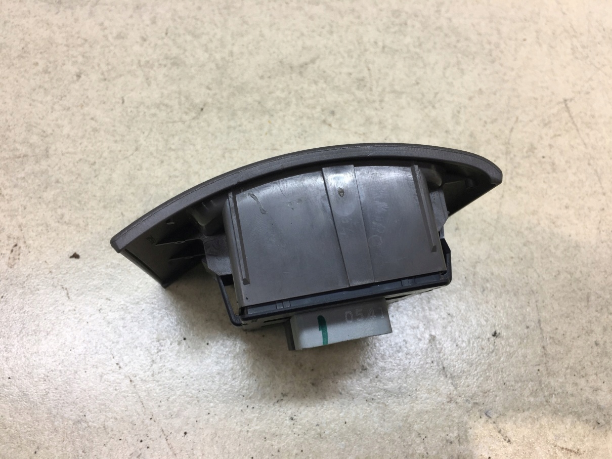 PANEL SZYB far CHRYSLER PT CRUISER OUG381L8AA