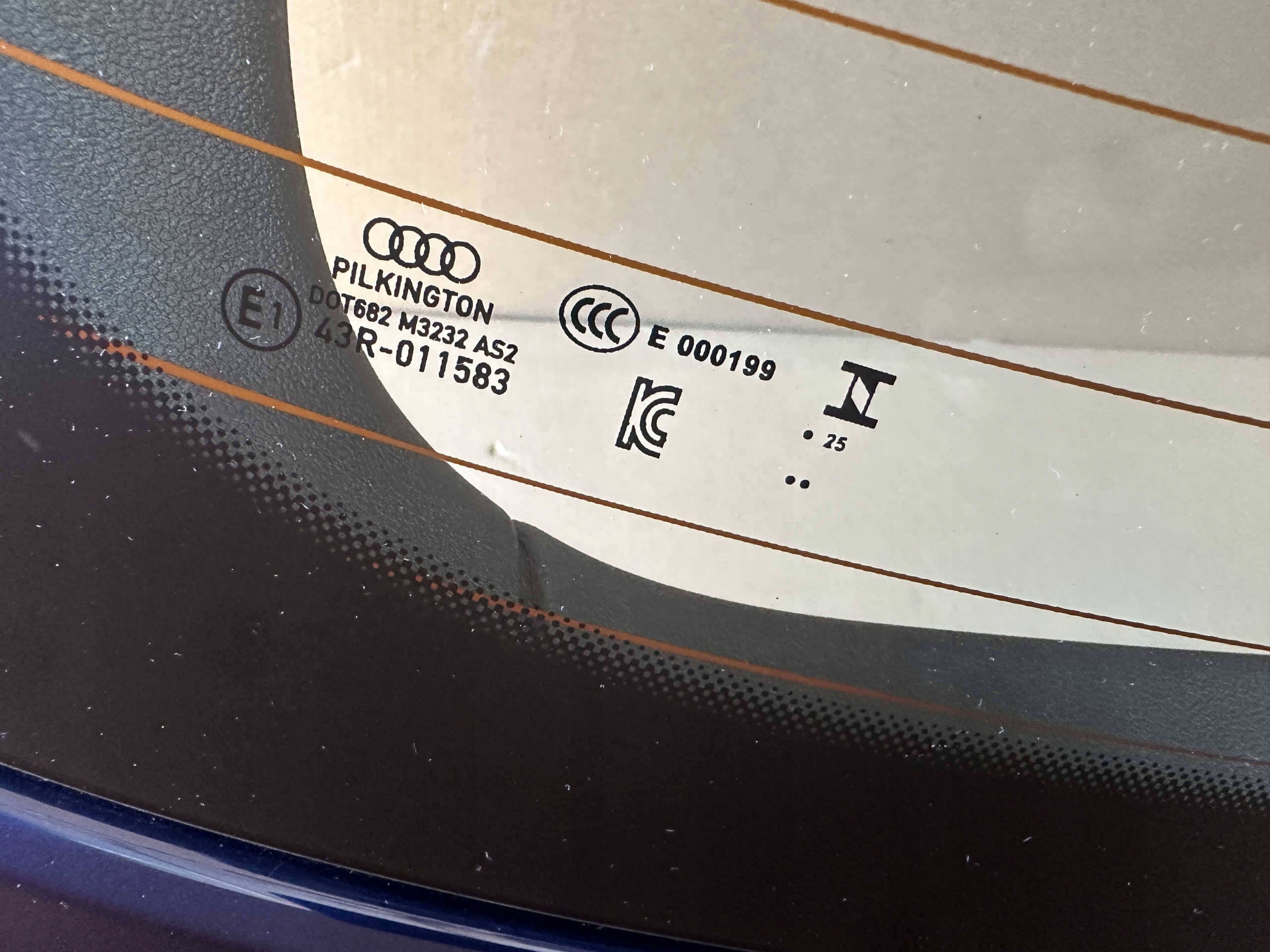 AUDI A3 8Y SPORTBACK LIFT trunk door boot LX5H
