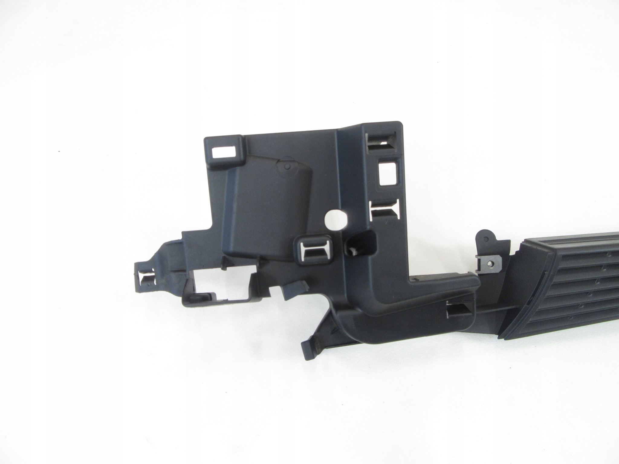 moulding cover grid bracket boot left BMW e91 KOMBI