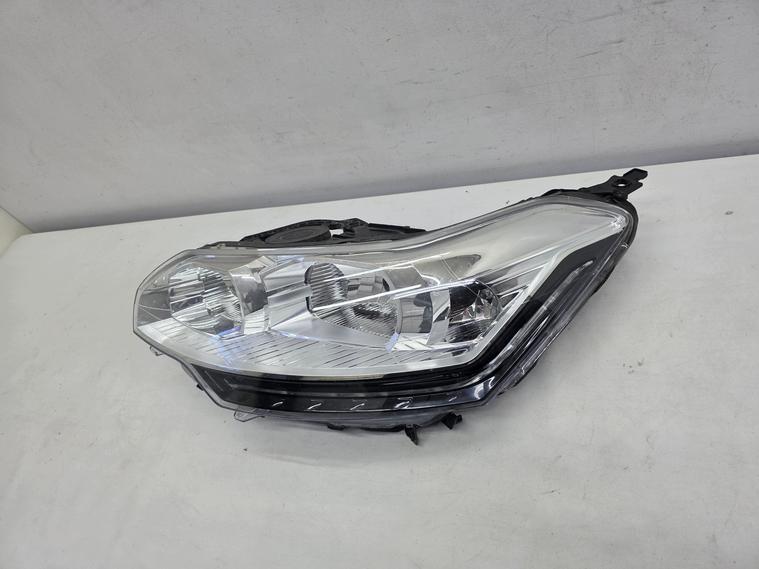 CITROEN C5 3 III X7 LIFT 11- LED light REFLEKTOR left front replacement EU