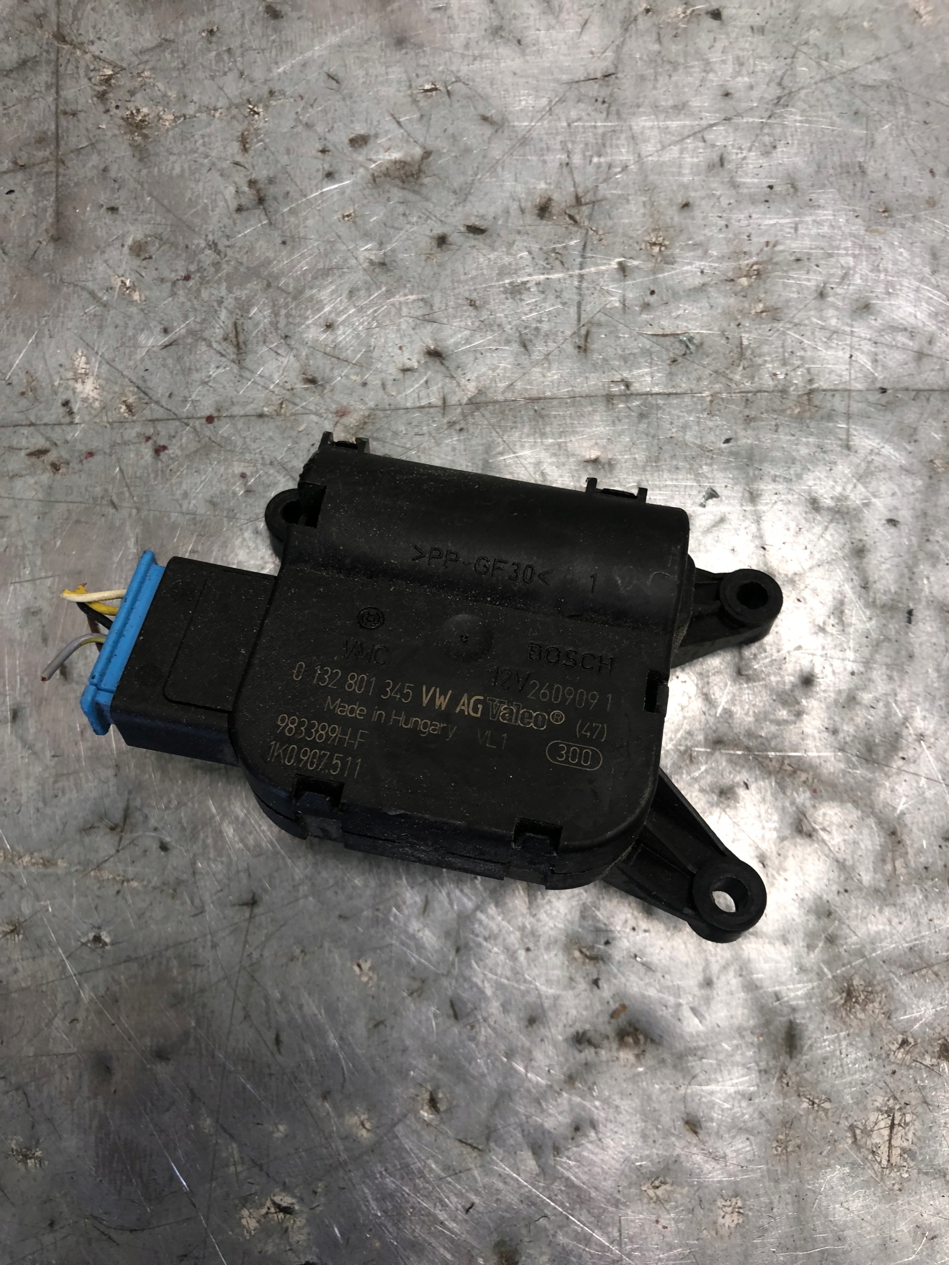 Micro moteur Bloc de chauffage complet VW 1K0907511