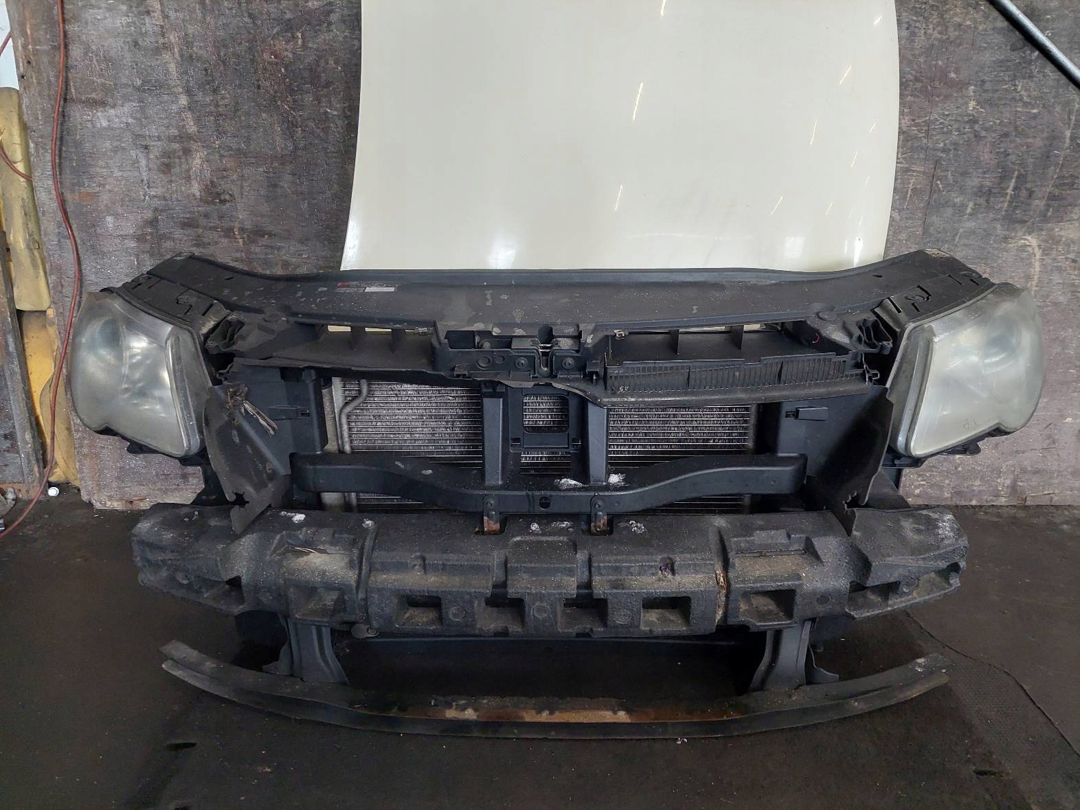 complete front bonnet bumper light fender VOLKSWAGEN PASSAT B6 R115
