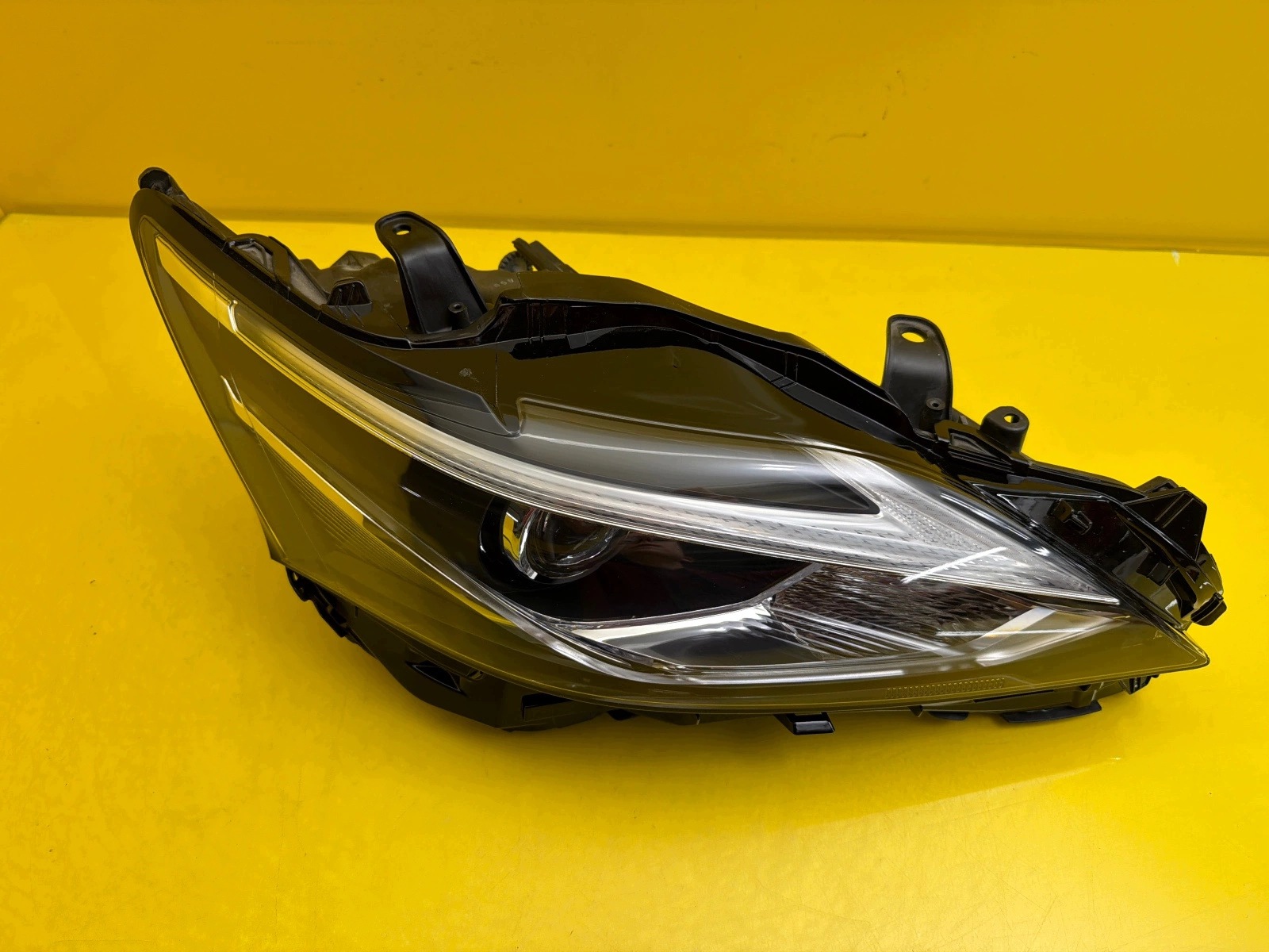 lámpa jobb Lexus CT 200H CT200H CT 200 H Lift Full Led