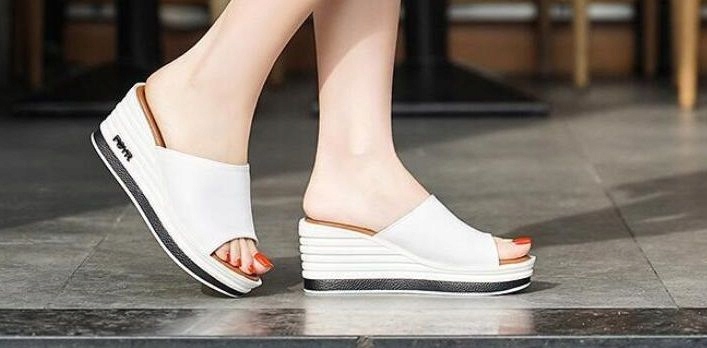 KLAPKI NA KOTURNIE alladies AS5220 Płeć kobieta