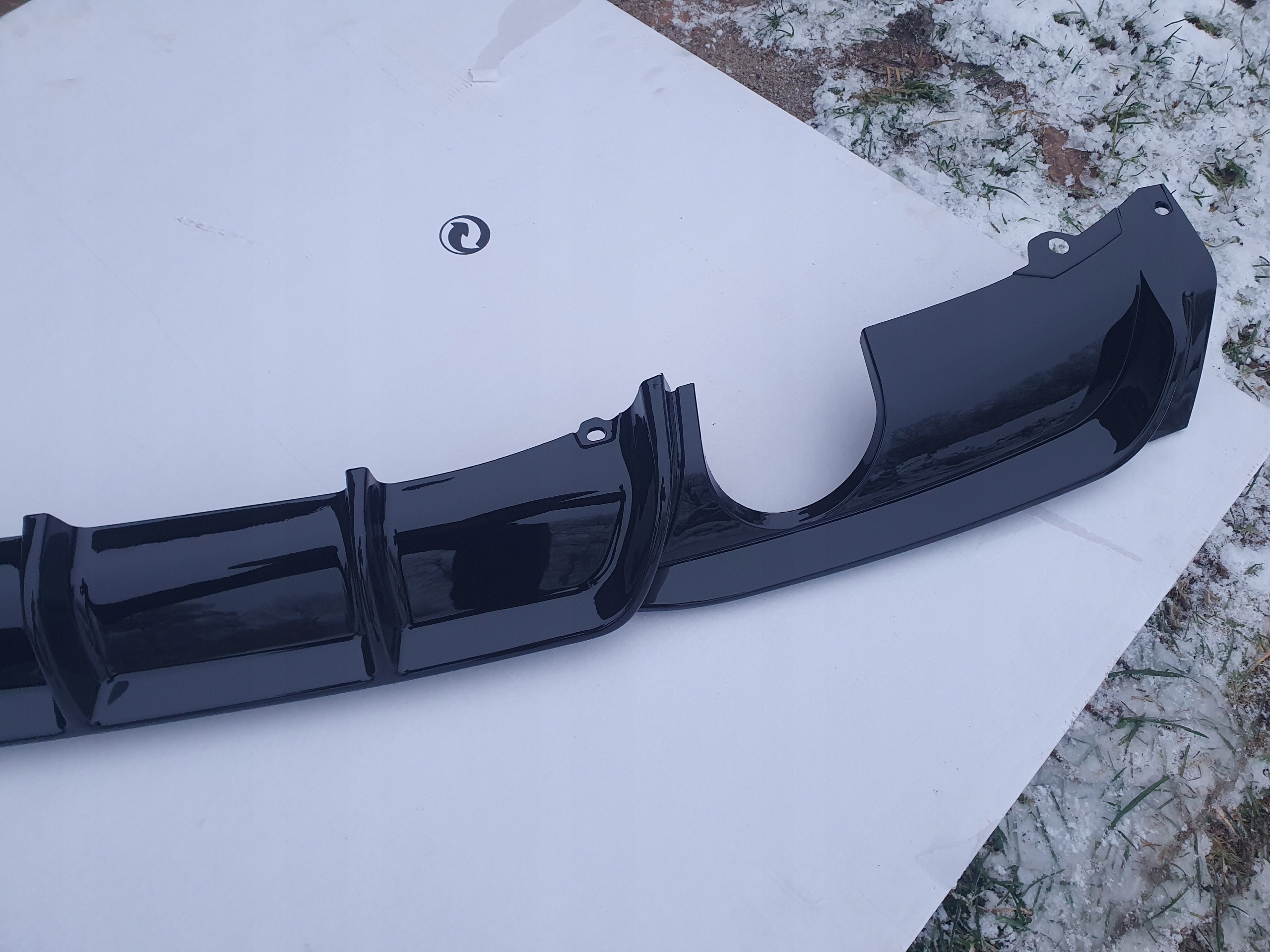 Dyfuzor DOKŁADKA Tył BMW F30 F31 czarny połysk Kolor czarny