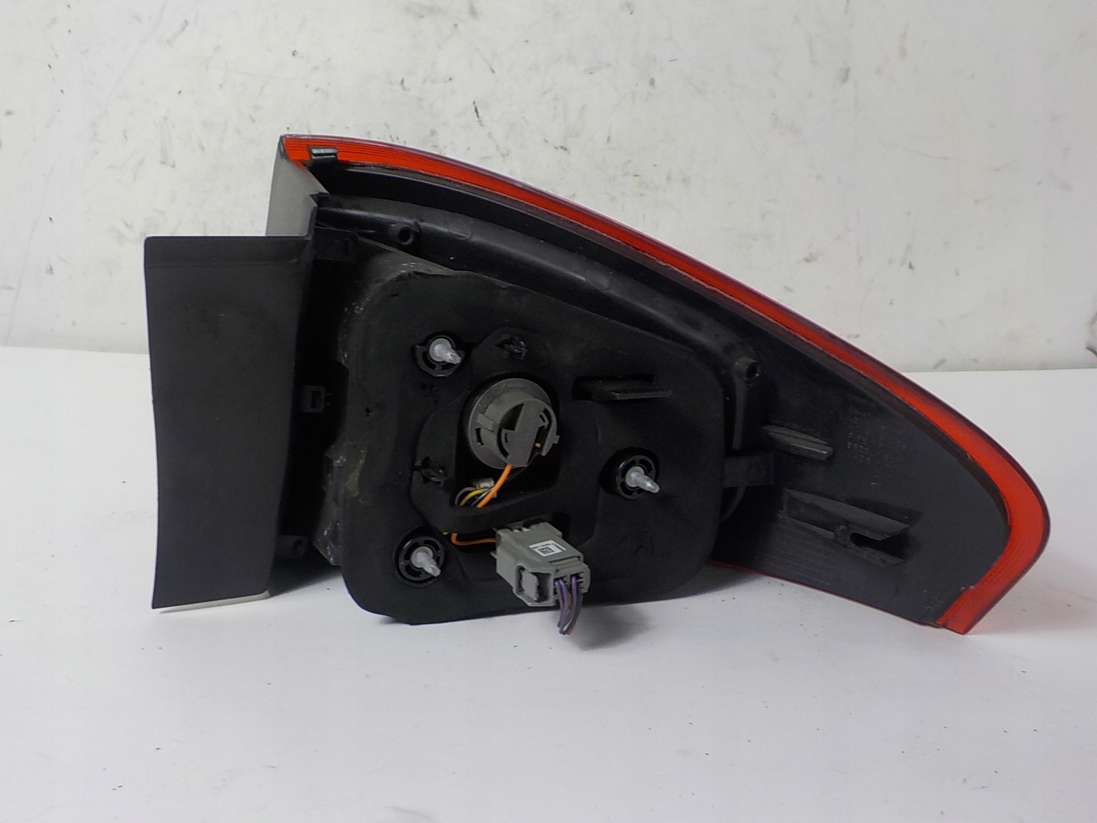 FORD MONDEO IV MK4 HB LIFT light left rear left rear part