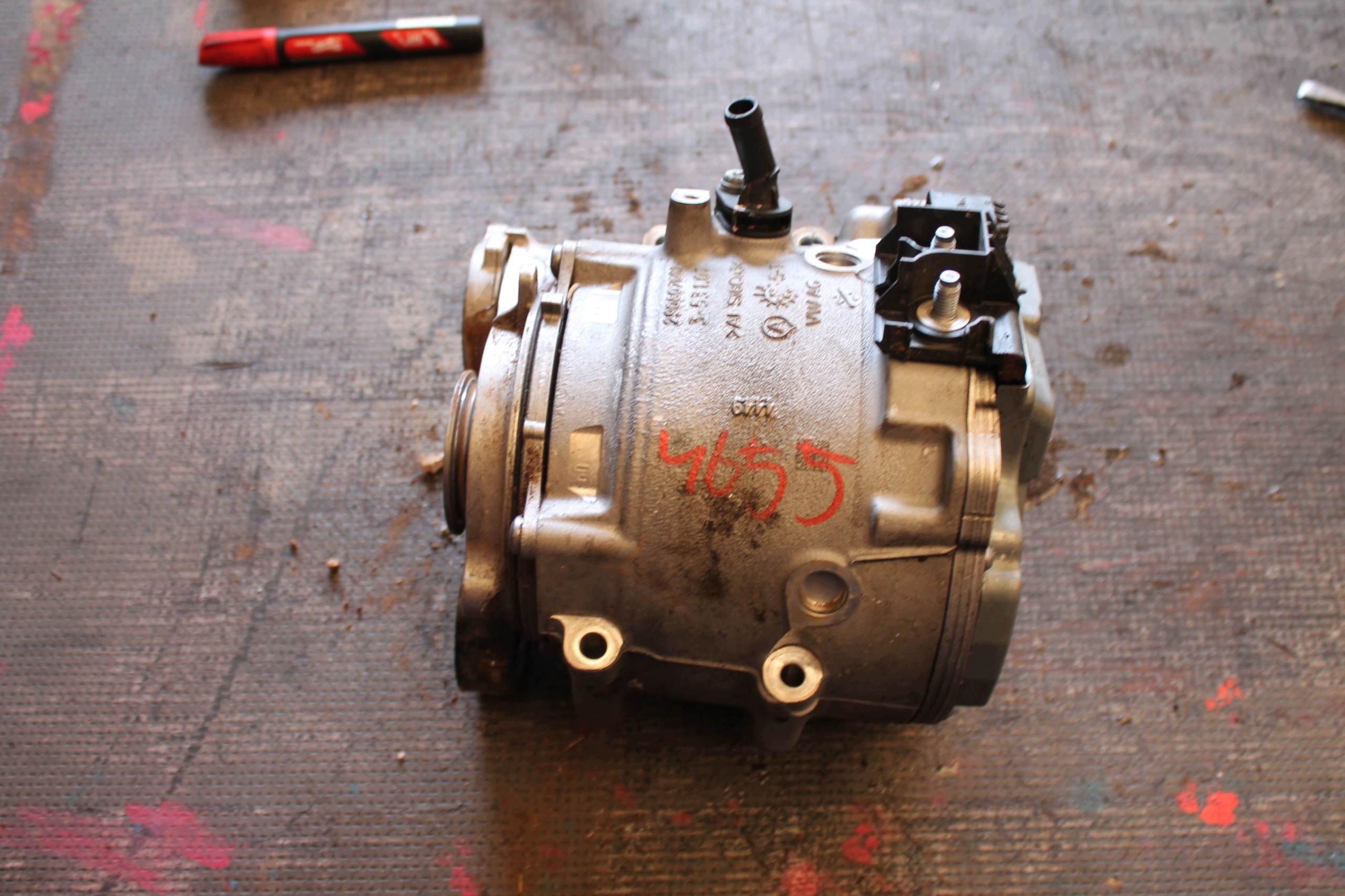 4655. alternatore AUDI 4N1903028A