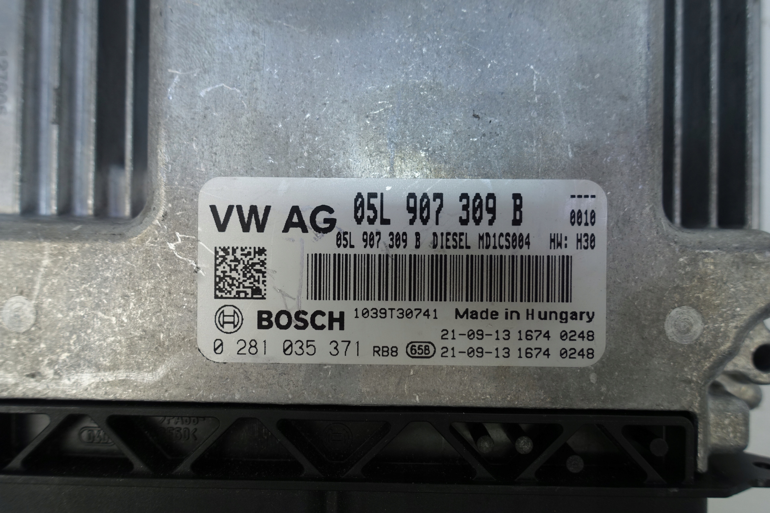 module computer control unit of the engine 05L907309B