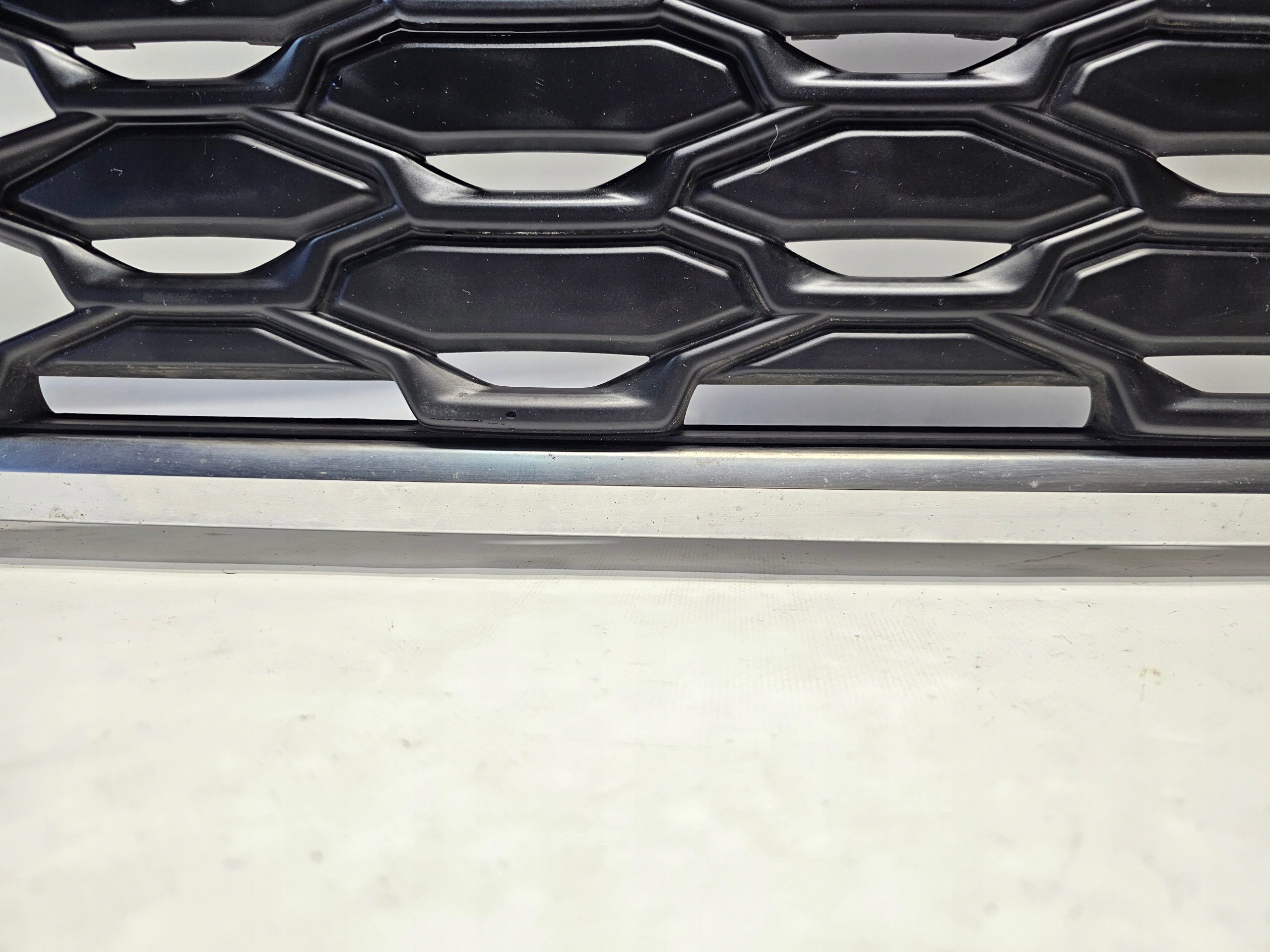 Audi Q3 Kühlergrill FRONTGRILL Kühlergitter 83F853651CG - Thumbnail 10