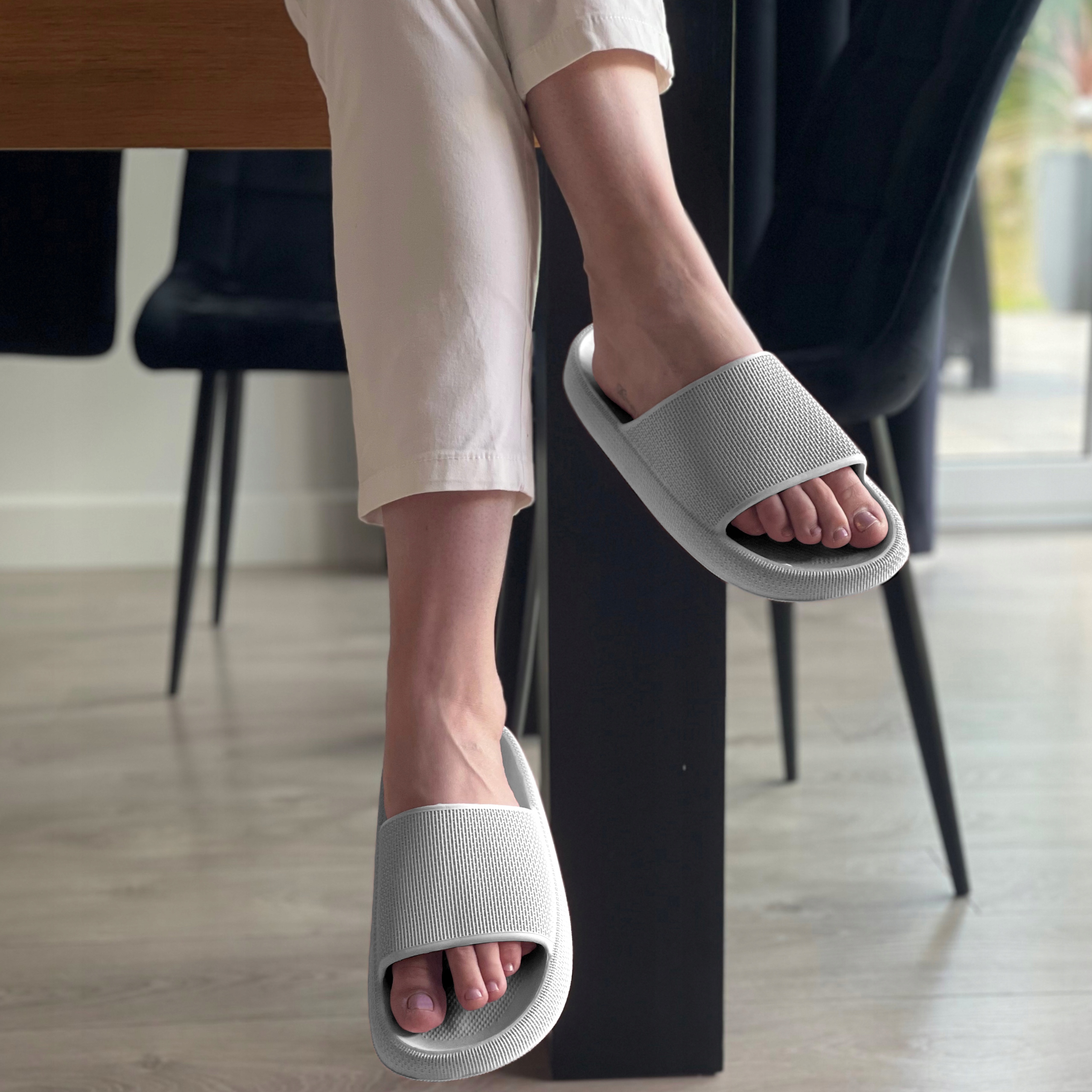 LEKKIE KLAPKI DAMSKIE PIANKOWE NA PLAŻĘ BASEN 36 Wzór dominujący bez wzoru