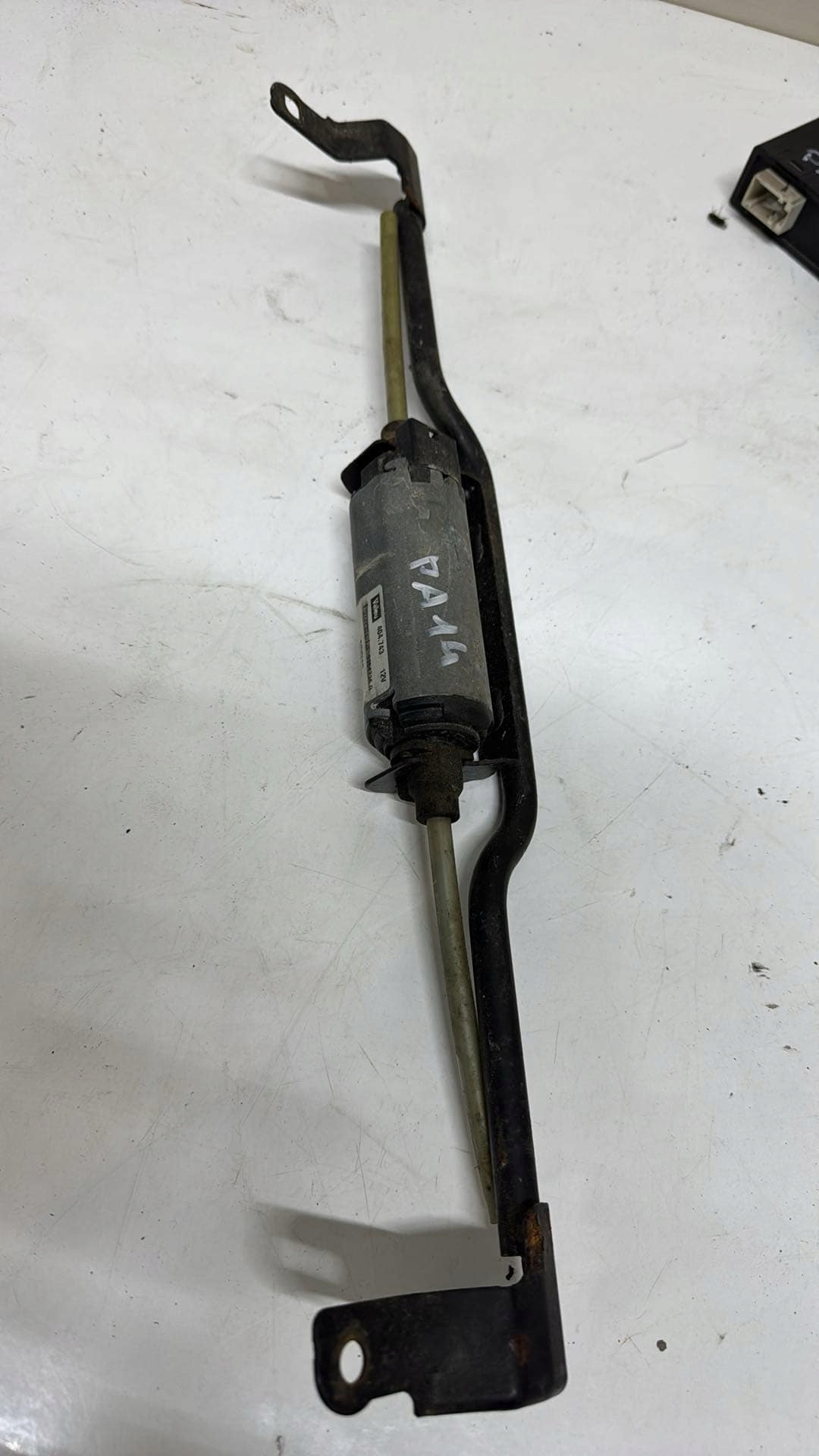 Opel Signum mini motor SAAB 9-3 control seat 94547360