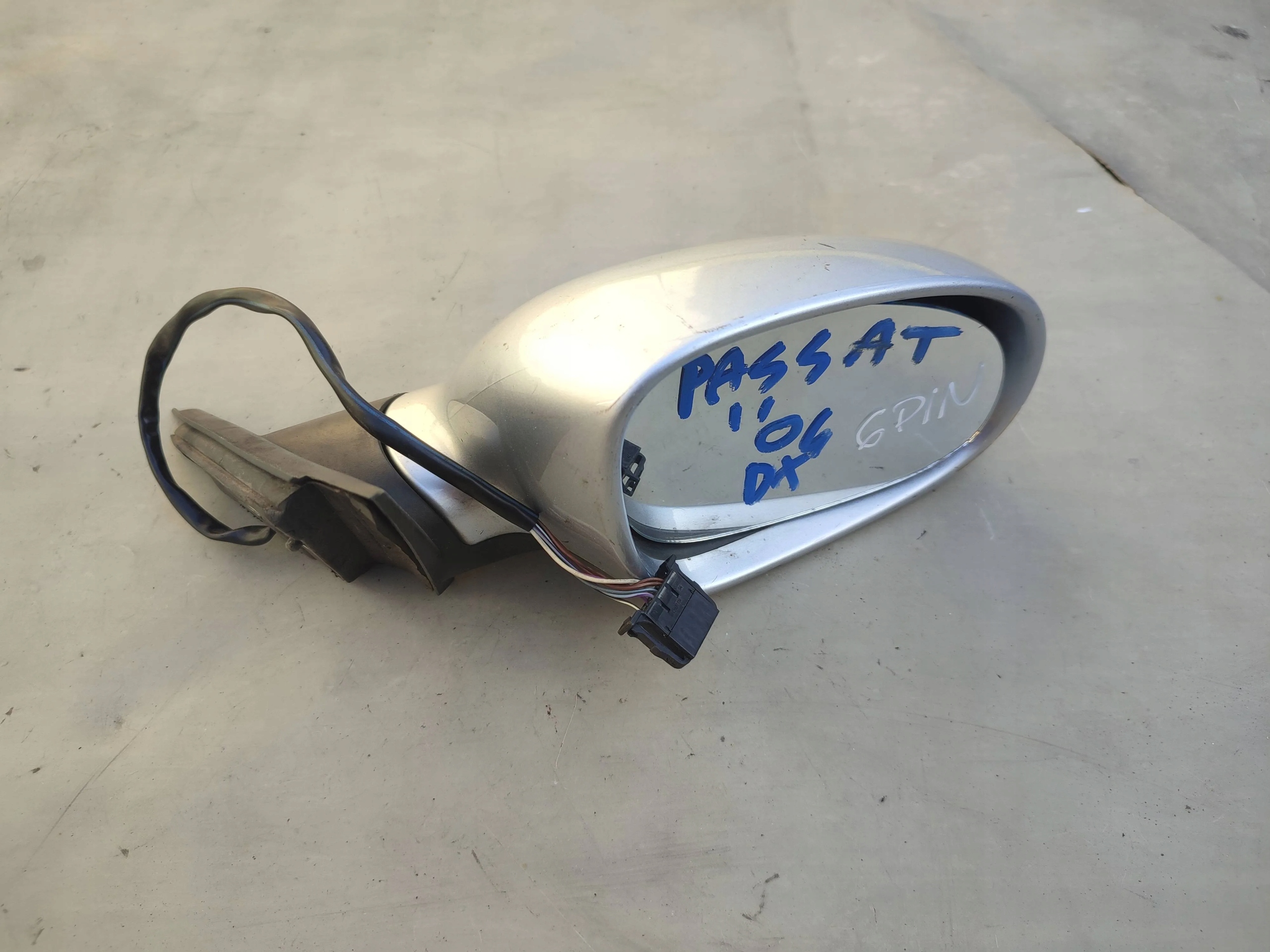 ЗЕРКАЛО ЕЛЕКТРИЧЕСКОЕ ПРАВЕ VW PASSAT B6 2005pin