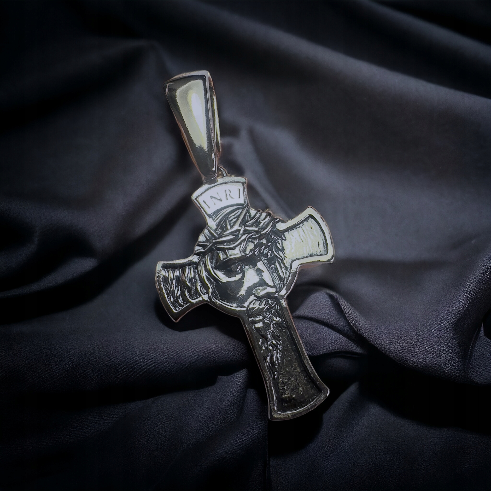 Krzyżyk srebrny krzyż męski duży solidny twarz Jezusa 925 Marka Inna marka