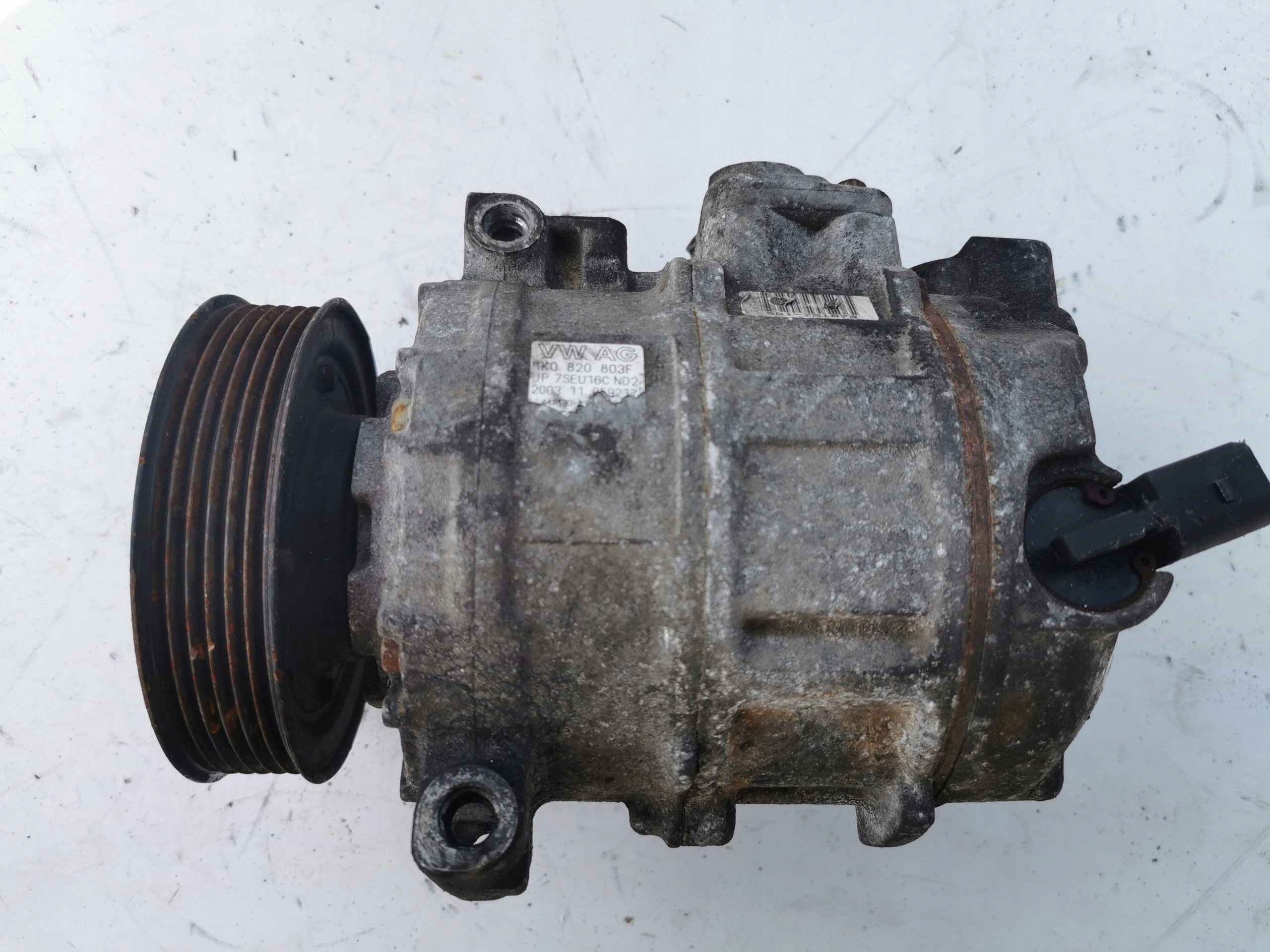 SEAT VW AUDI SKODA 2.0TDI 1K0820803F compressor; KLI