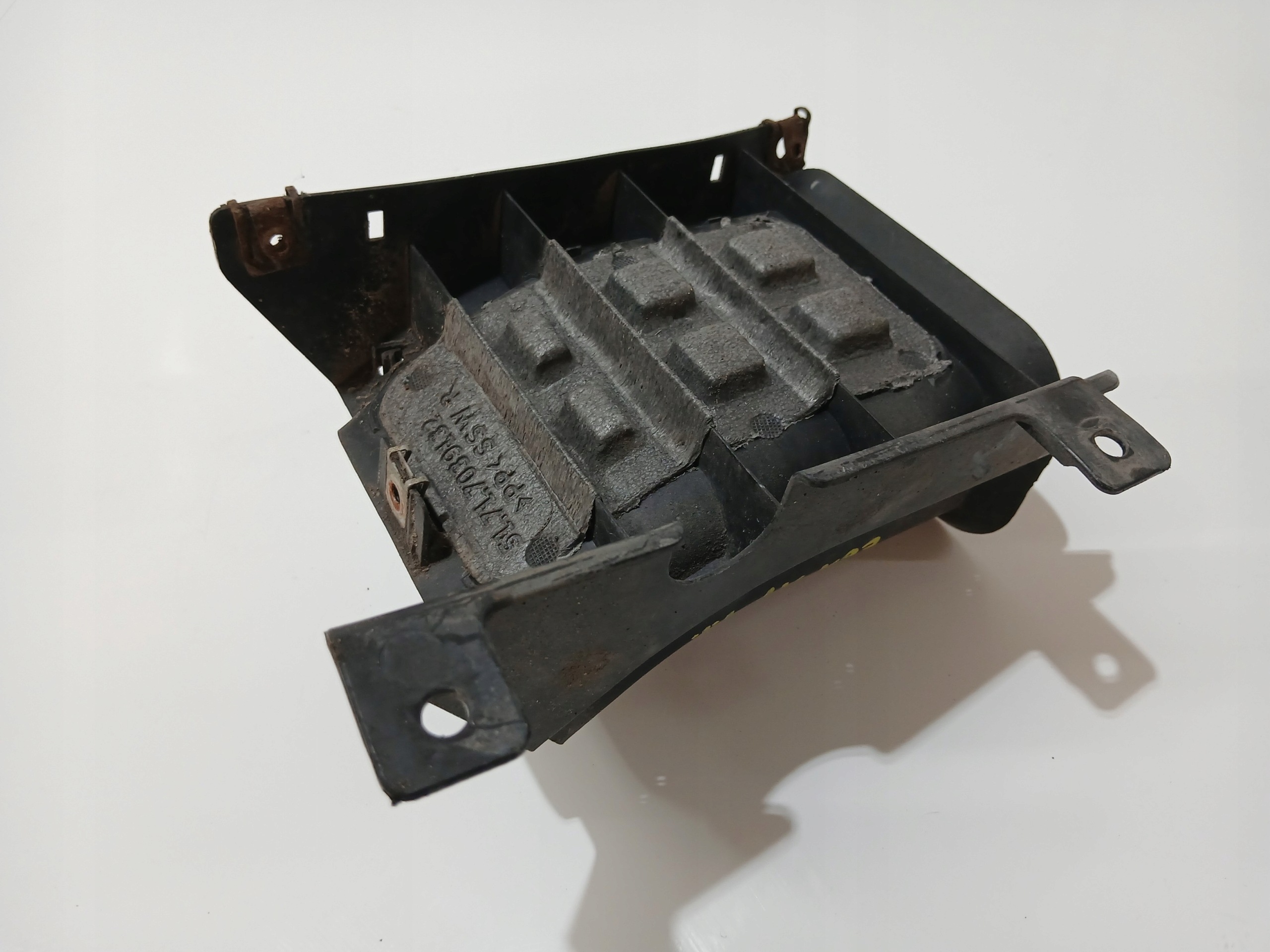drain air right front BMW E60 E61 M PAKIET OE 7039132 (4824832)