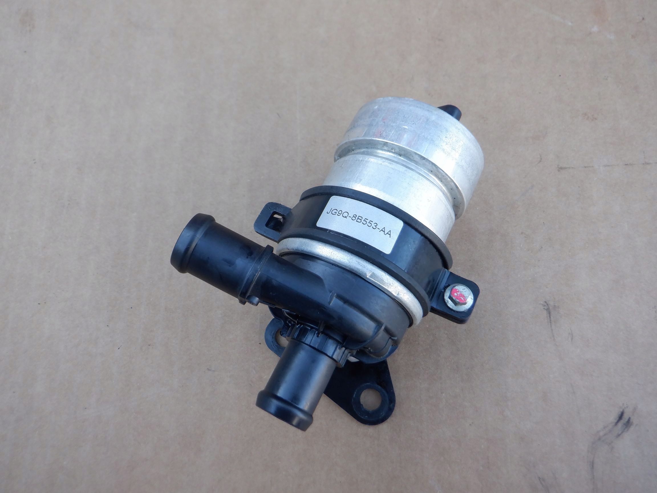JGQ9-8B551-AA - Циркуляционный водяной насос FORD EDGE LIFT 2.0 ECOBLUE 238PS