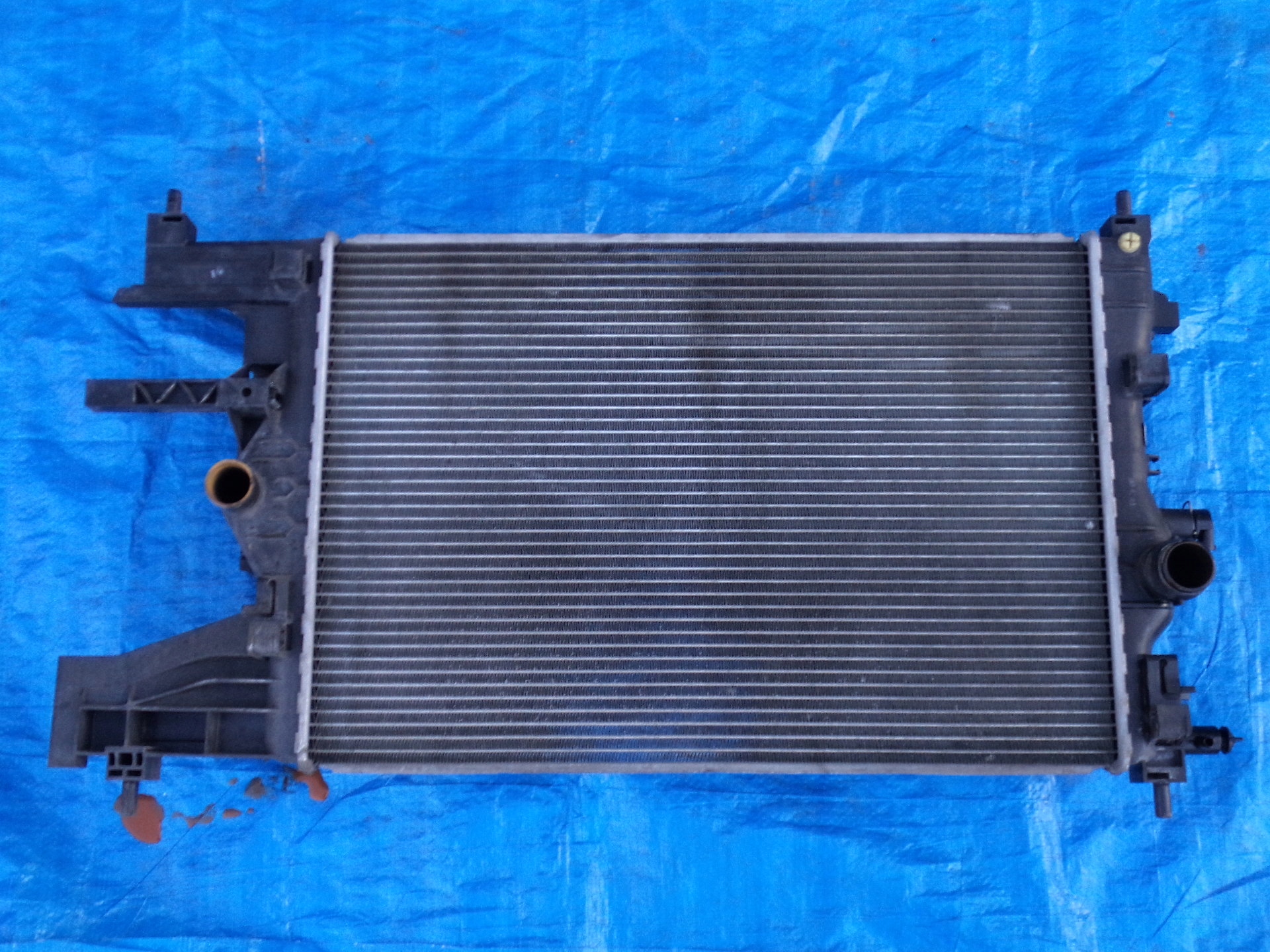 радиатор j. Acs termal радиатор 104660. Termal 301675j радиатор охлаждения. радиатор фольксваген пассат в3. радиатор на хонда фит 2003.