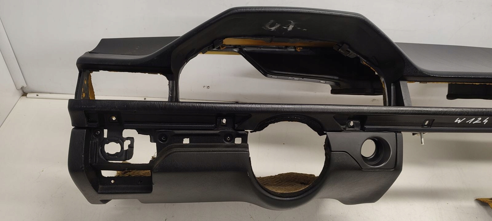 dashboard console Mercedes W124 2,2