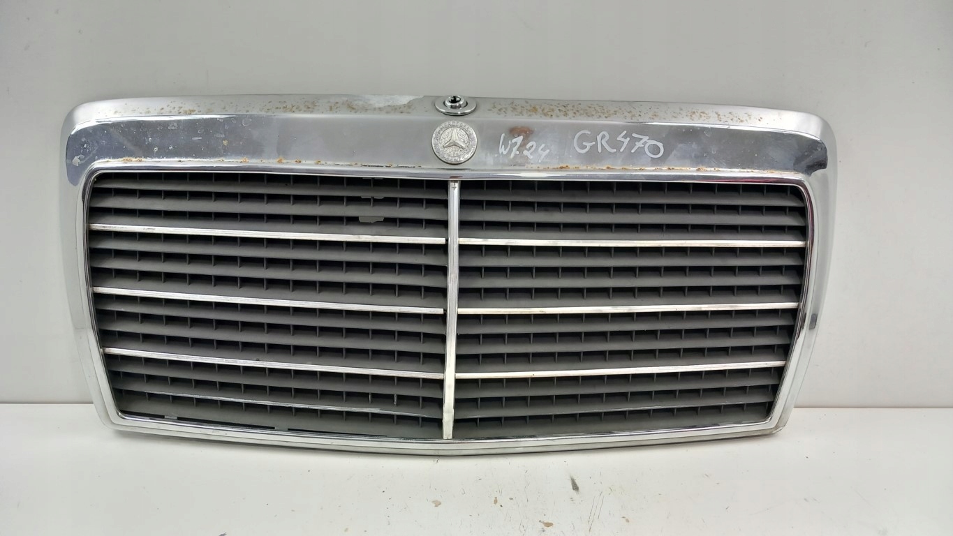 MERCEDES W124 ATRAPA GRILL CHROM