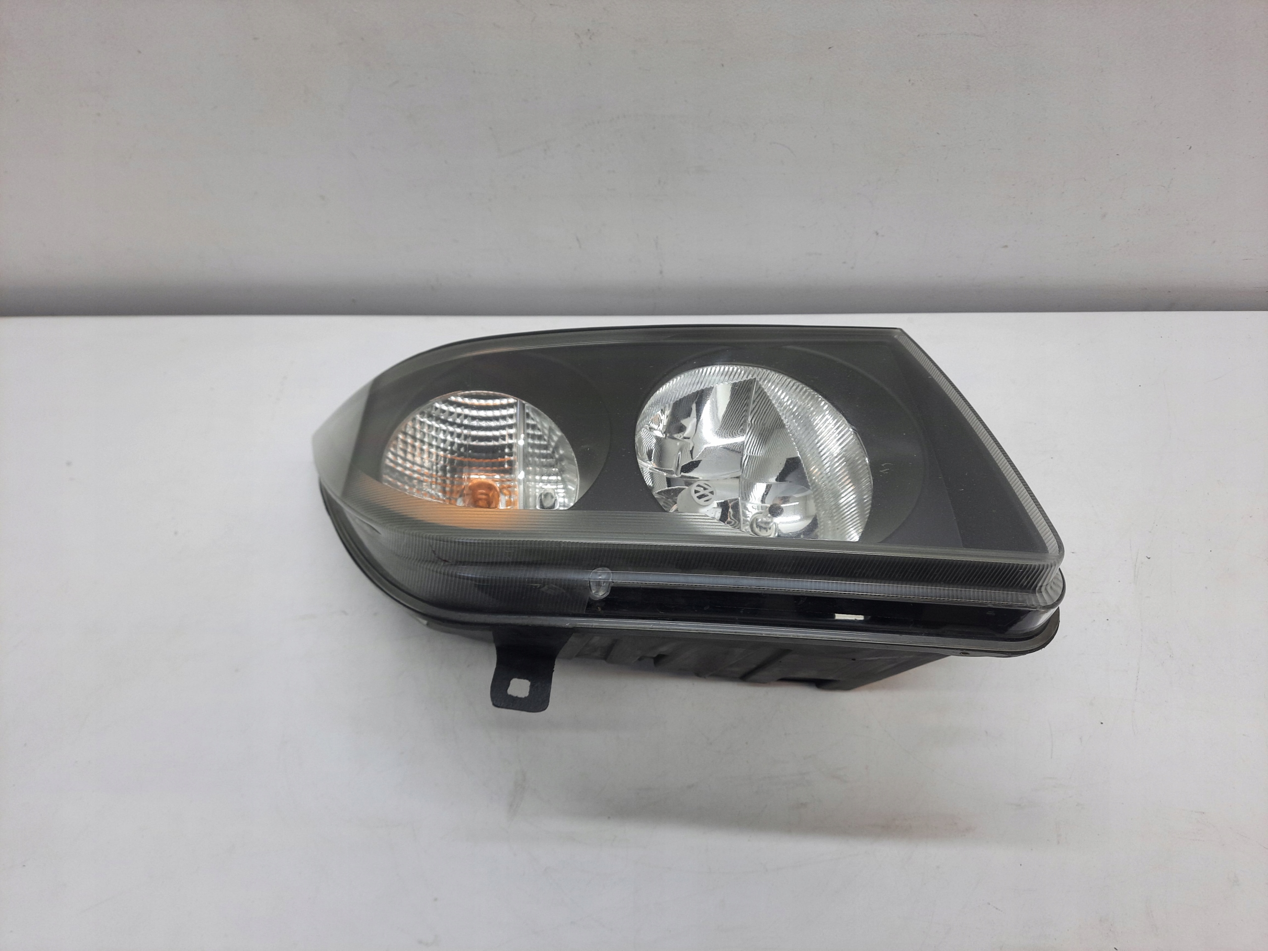 VW CRAFTER 06-11 light REFLEKTOR left front original EUROPA