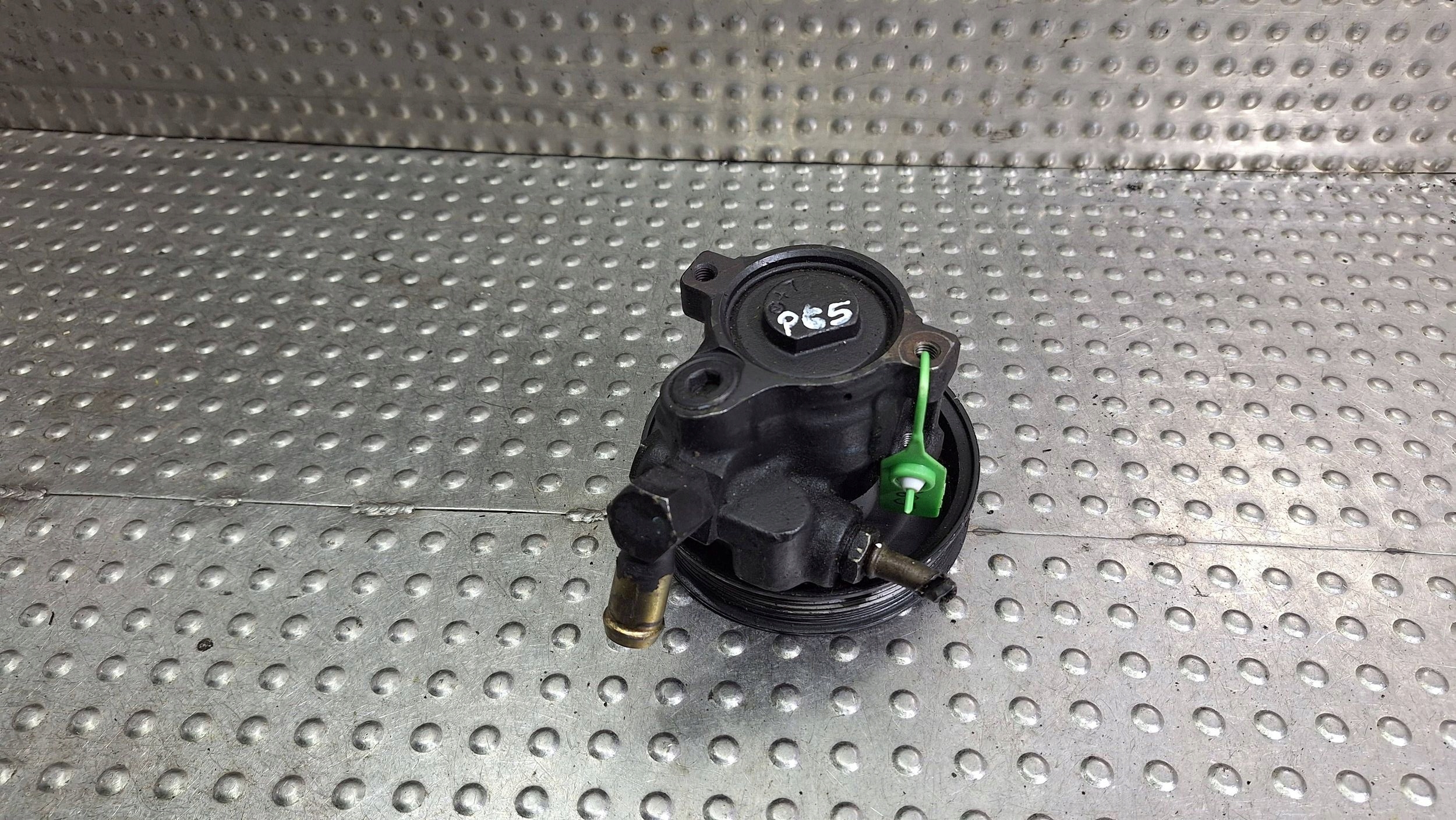 Pompa servosterzo 93BB-3A733-AB HBD-AE FORD MONDEO MK1 MK2