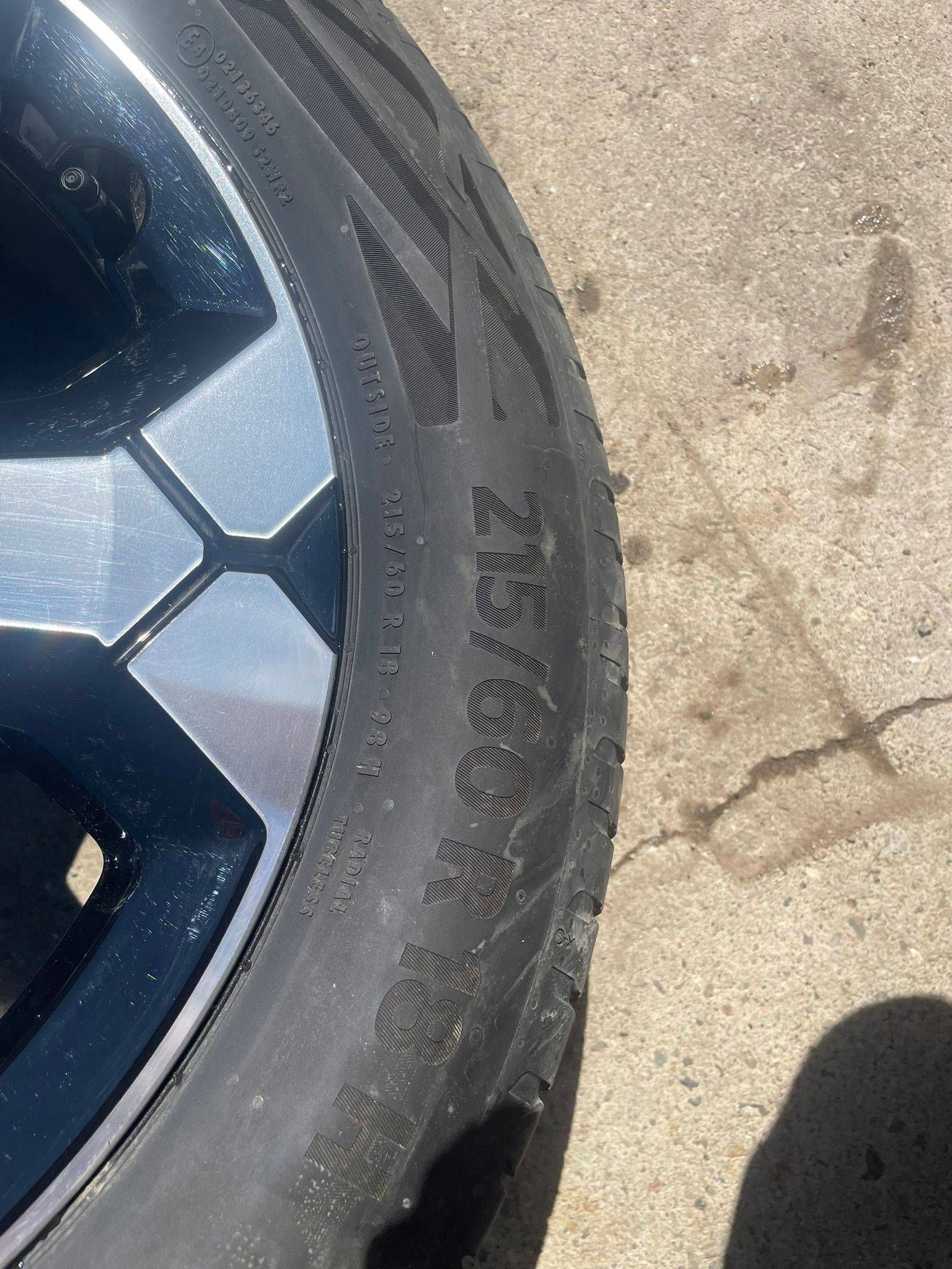 disc 18 wheels discs Bigster 403000722R tyres Continental 215/60 nr II