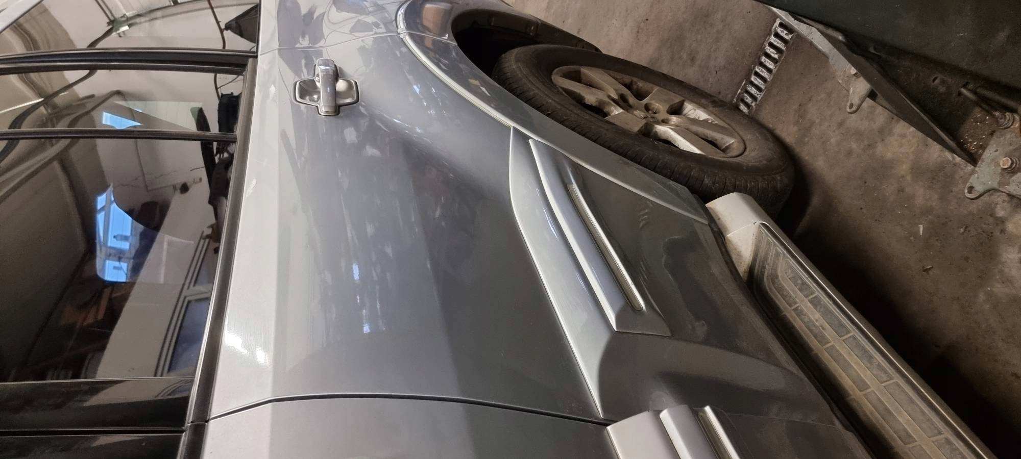 Tür links heck A19 MITSHUBISHI PAJERO IV V90
