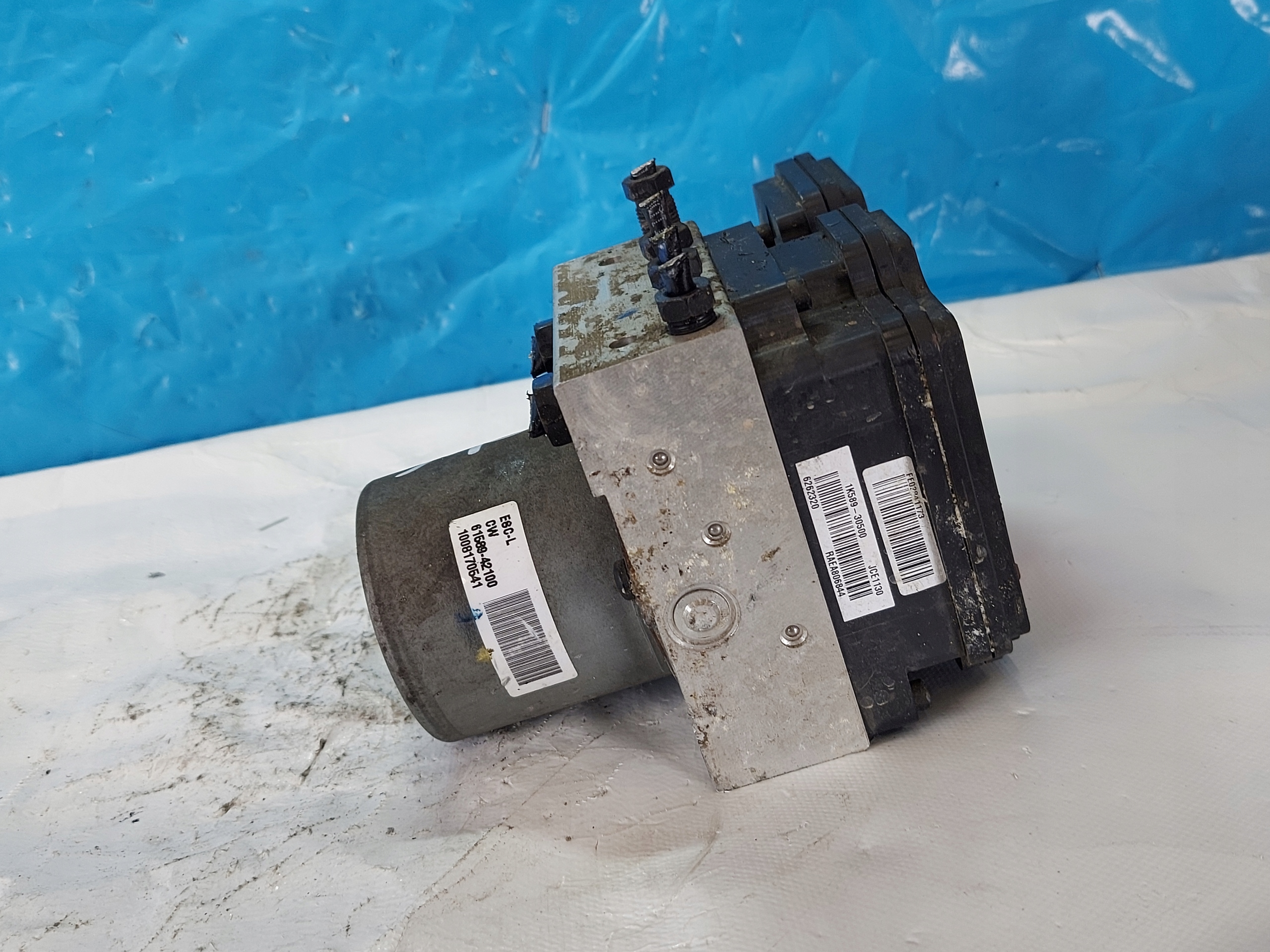 pompa ABS HUNDAI IX20 2010R 61589-42100
