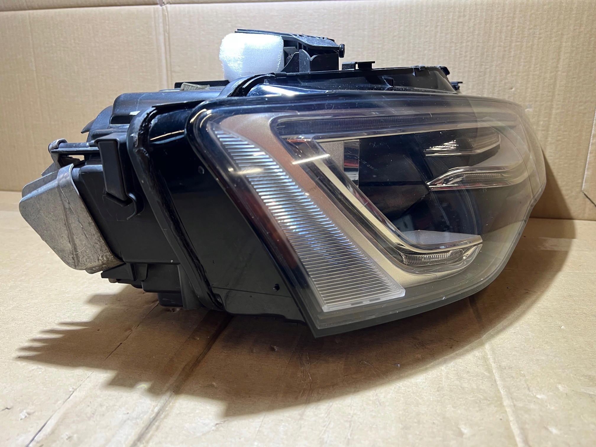 AUDI A5 8T LIFT light BI XENON right front front 8T0941006D
