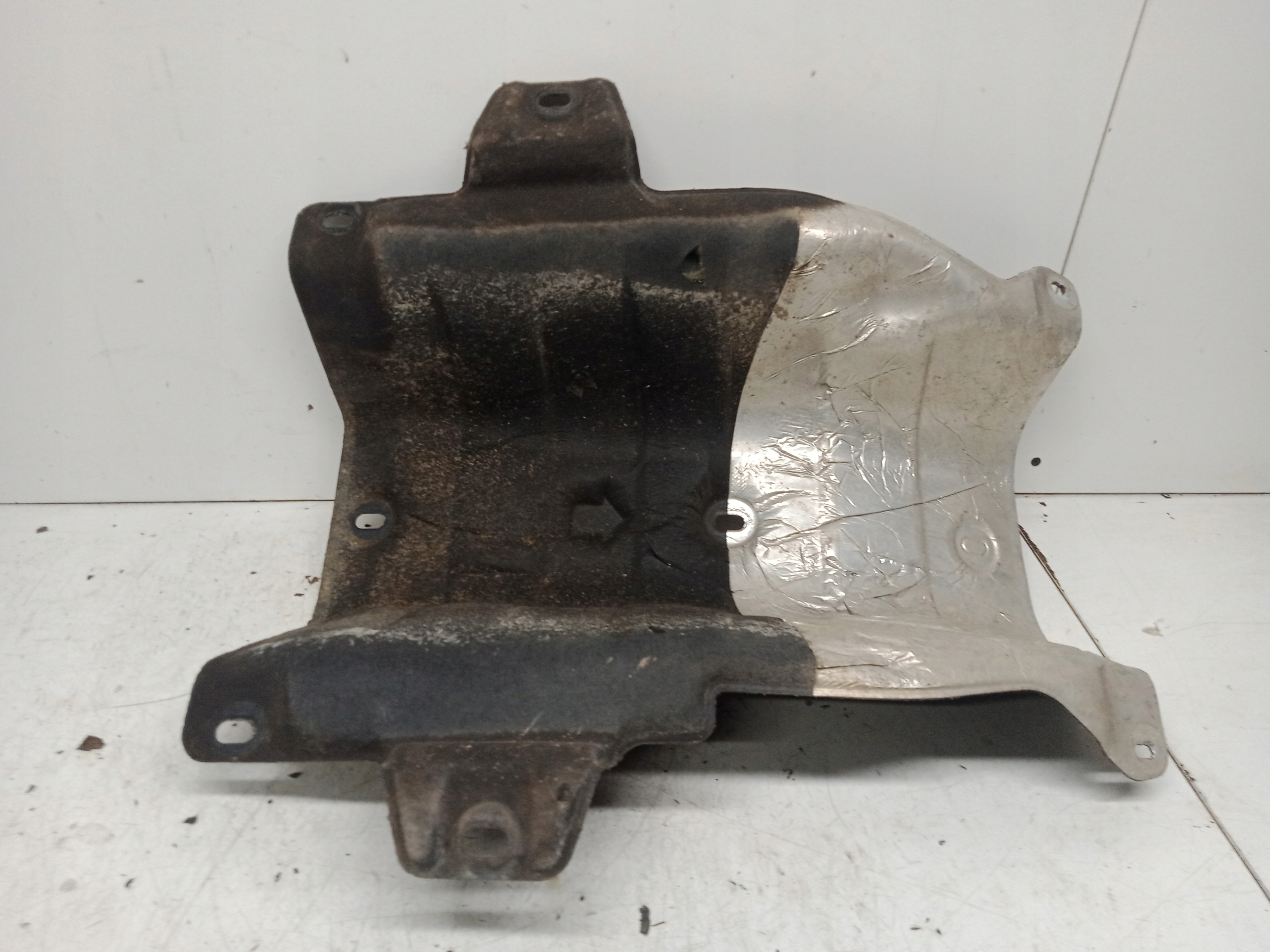 KIA CARENS IV Blende Abdeckung TERMICZNA Blech 2013-17R