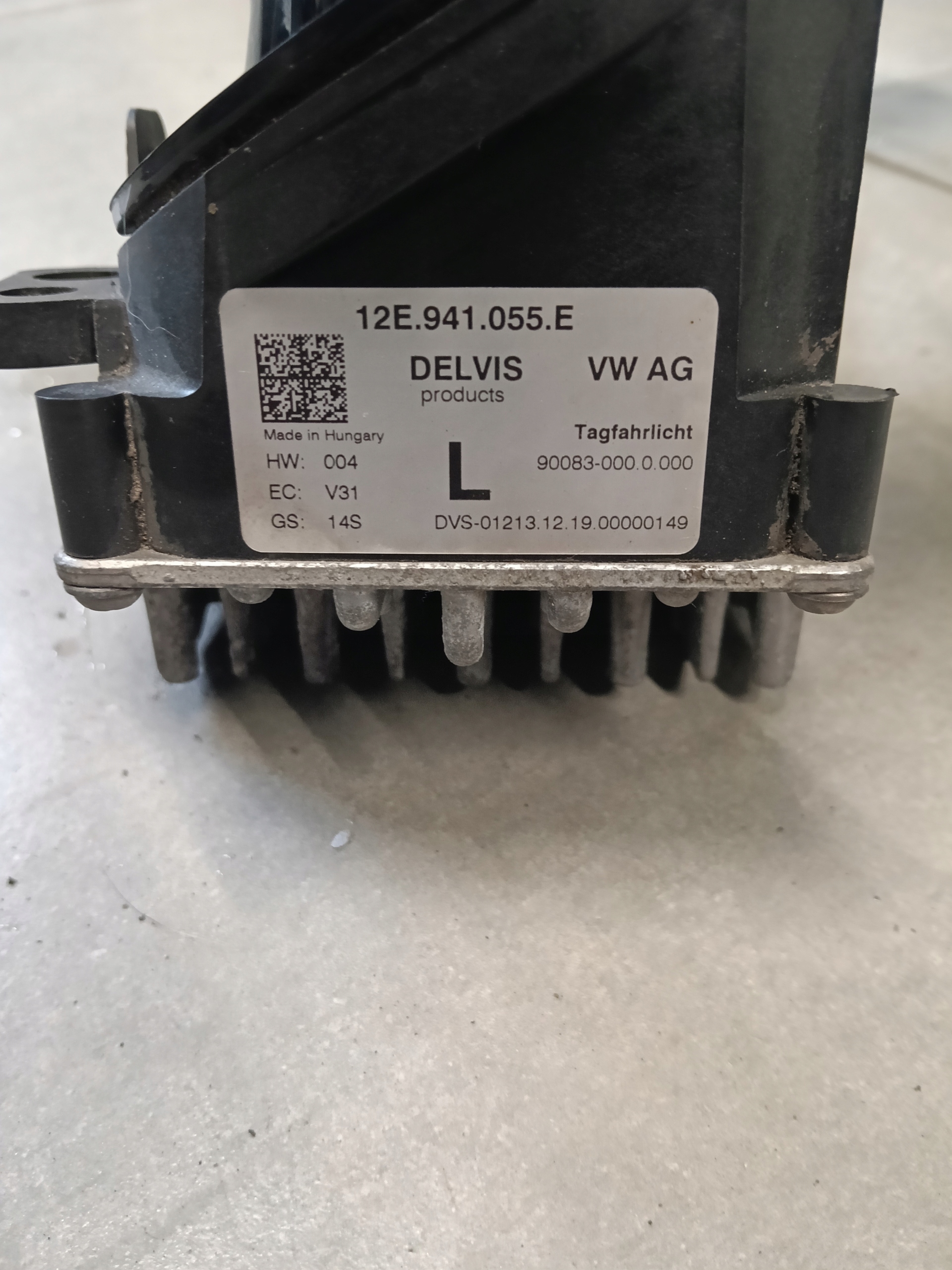 ГАЛОГЕН led vw UP e левый 12E941055E состояние