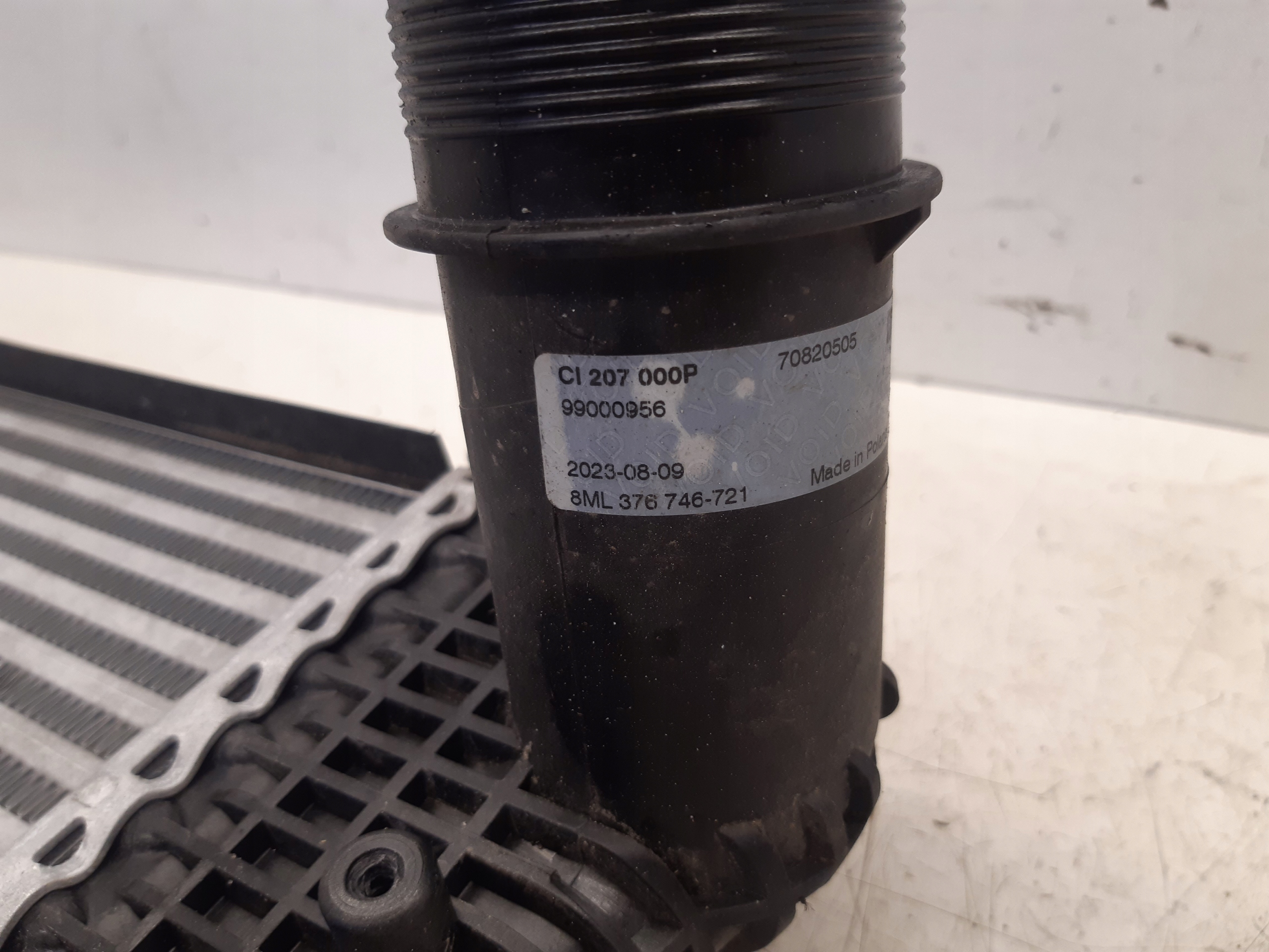 Kühler intercooler 8ML376746721 Audi A3 8P
