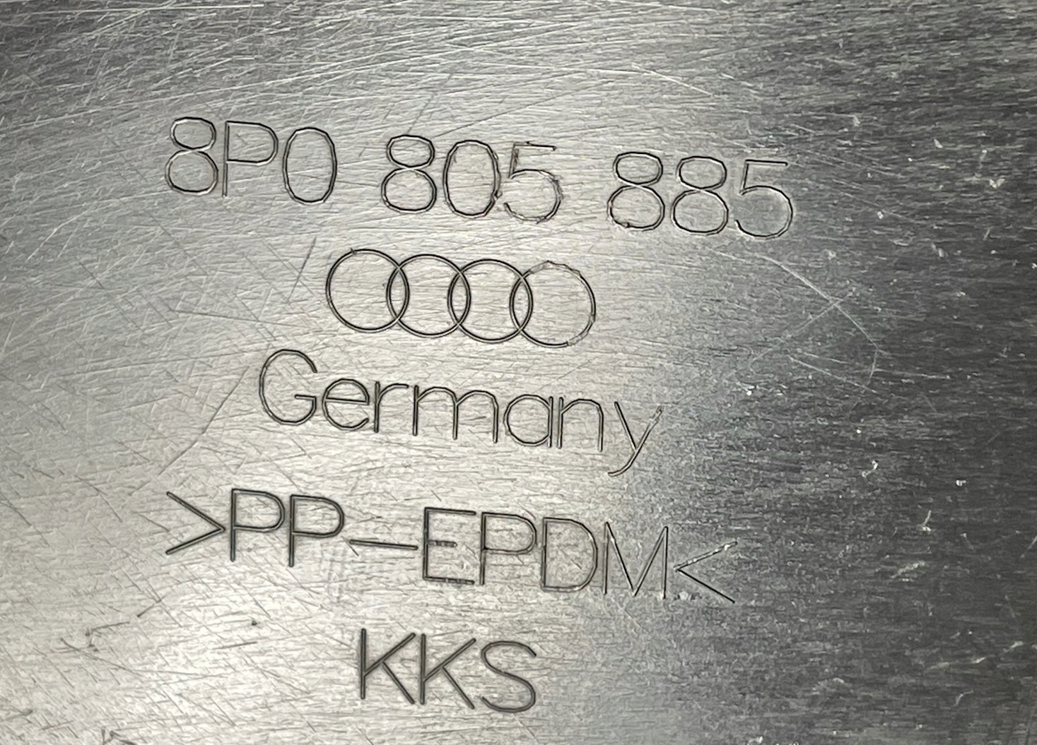 AUDI A3 8P LIFT cover NADKOLA left front 8P0805885