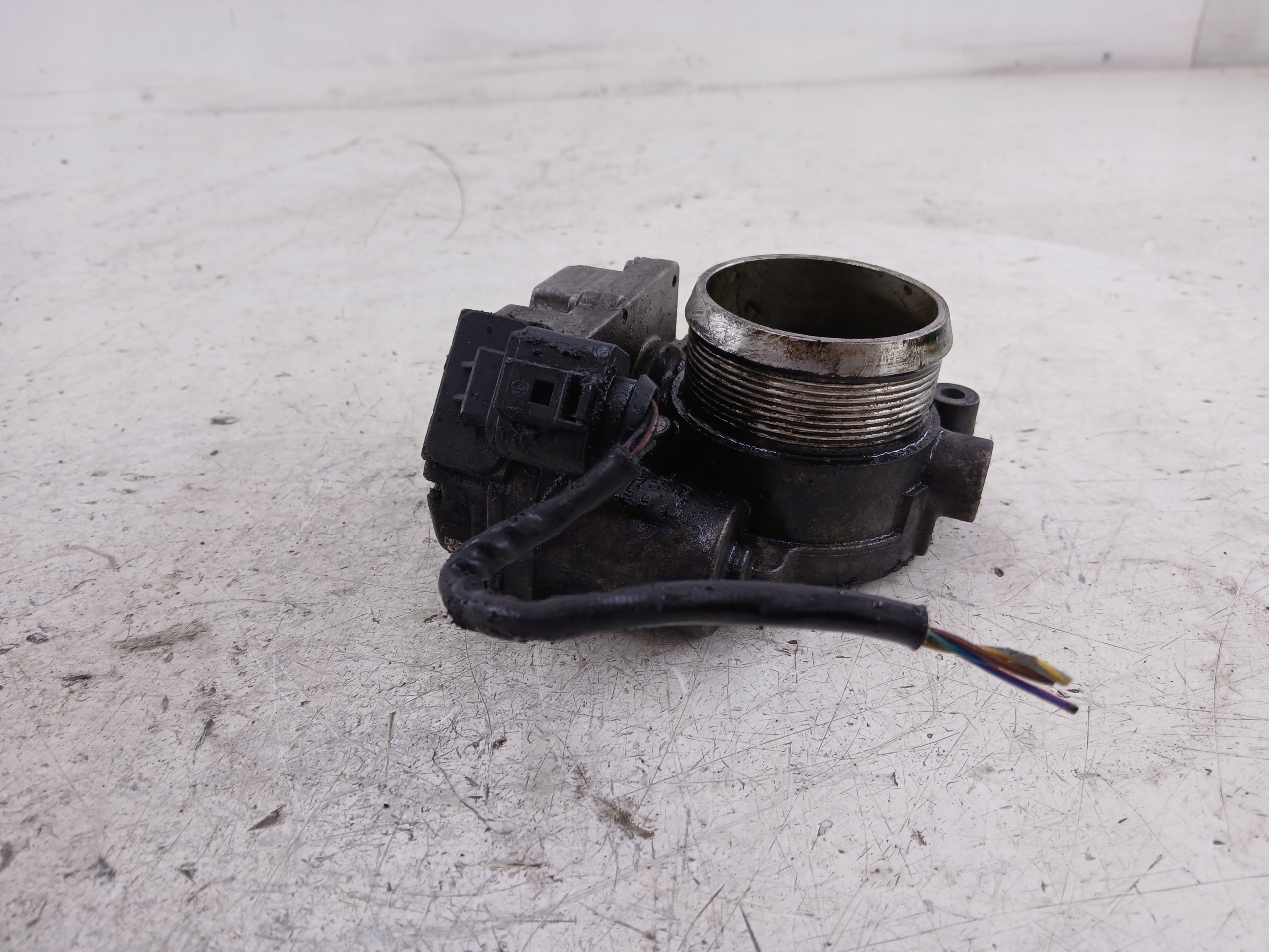 AUDI A6 C6 A4 B7 3.0 TDI Valvola a farfalla 8E0145950D