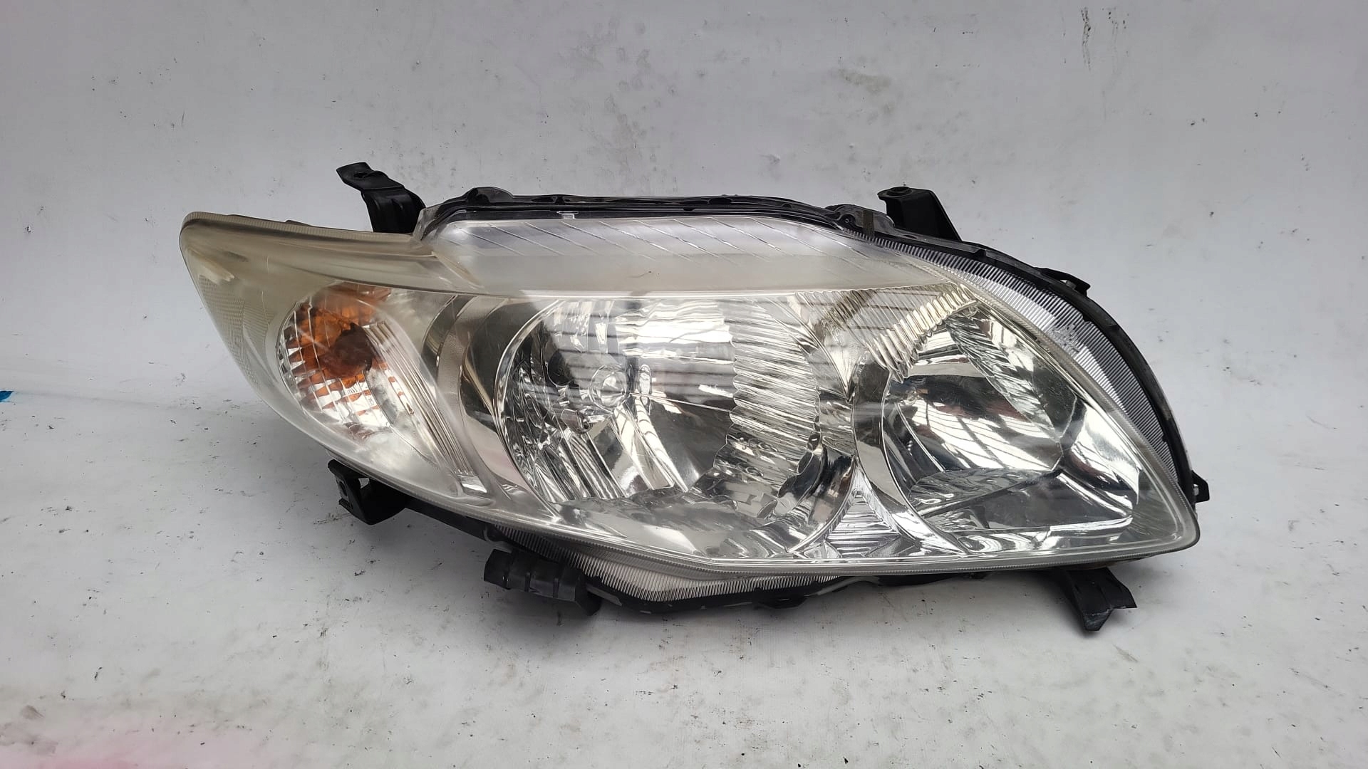 TOYOTA COROLLA X sedan 06- light right front front