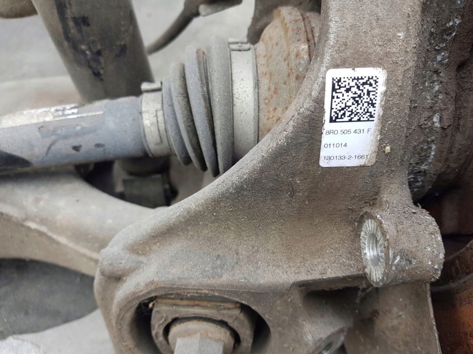 Audi A6 C7 A7 S7 Q5 поворотный кулак, цапфа правая 8R0505432F