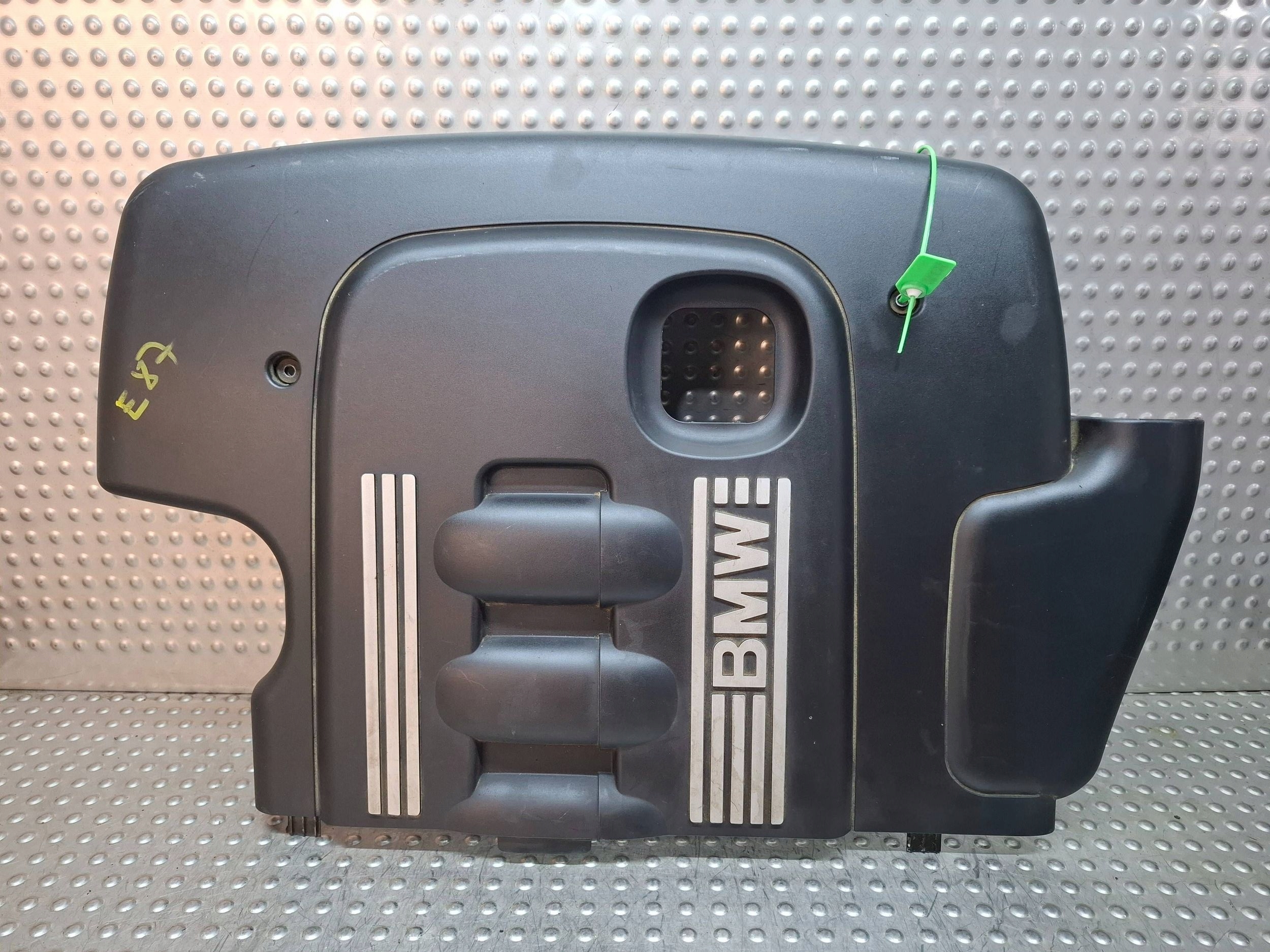Blende Abdeckung oben DES MOTORS 7789006 BMW E87 3 E90 E91 2.0D